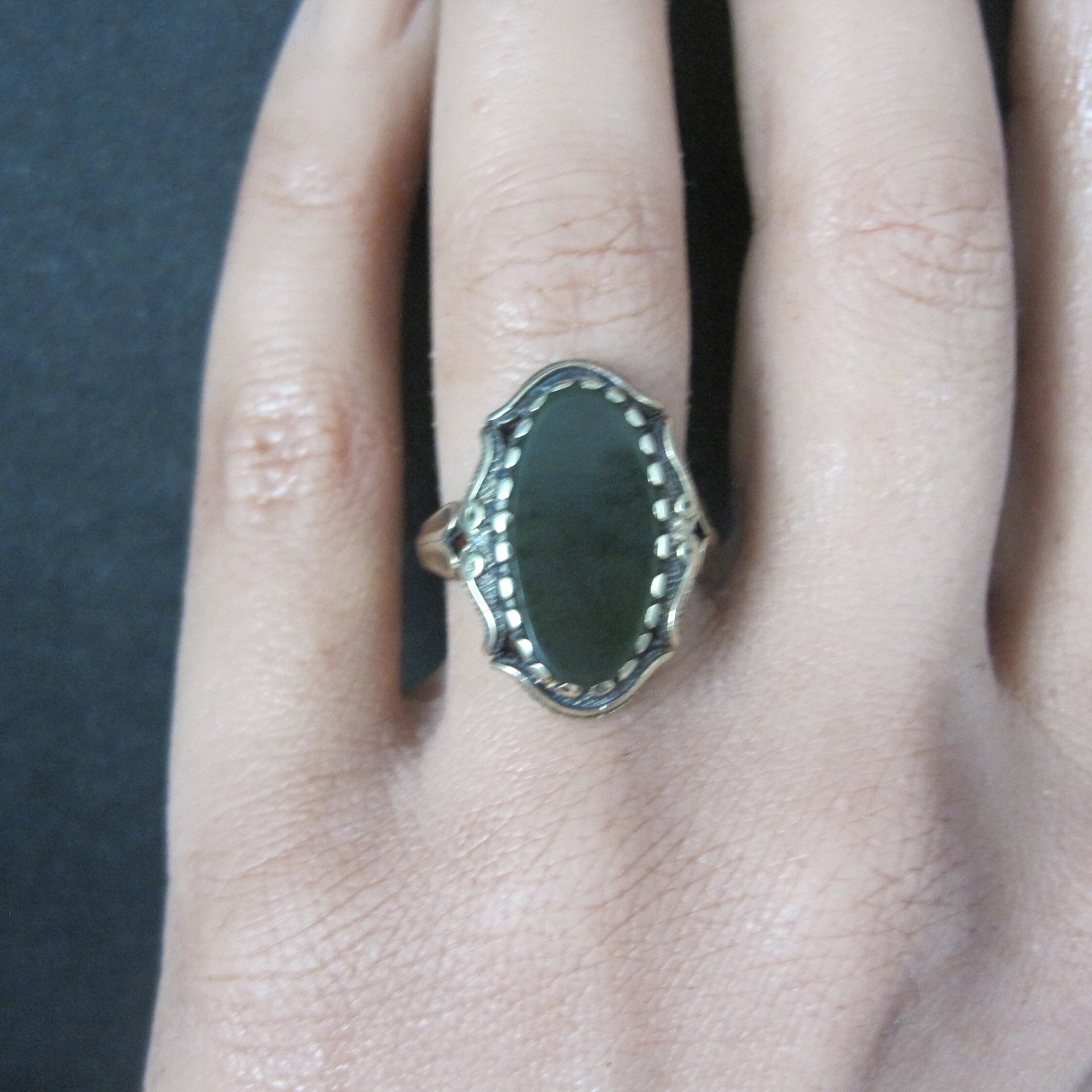 Vintage 10K Nephrite Jade Ring Size 6.5