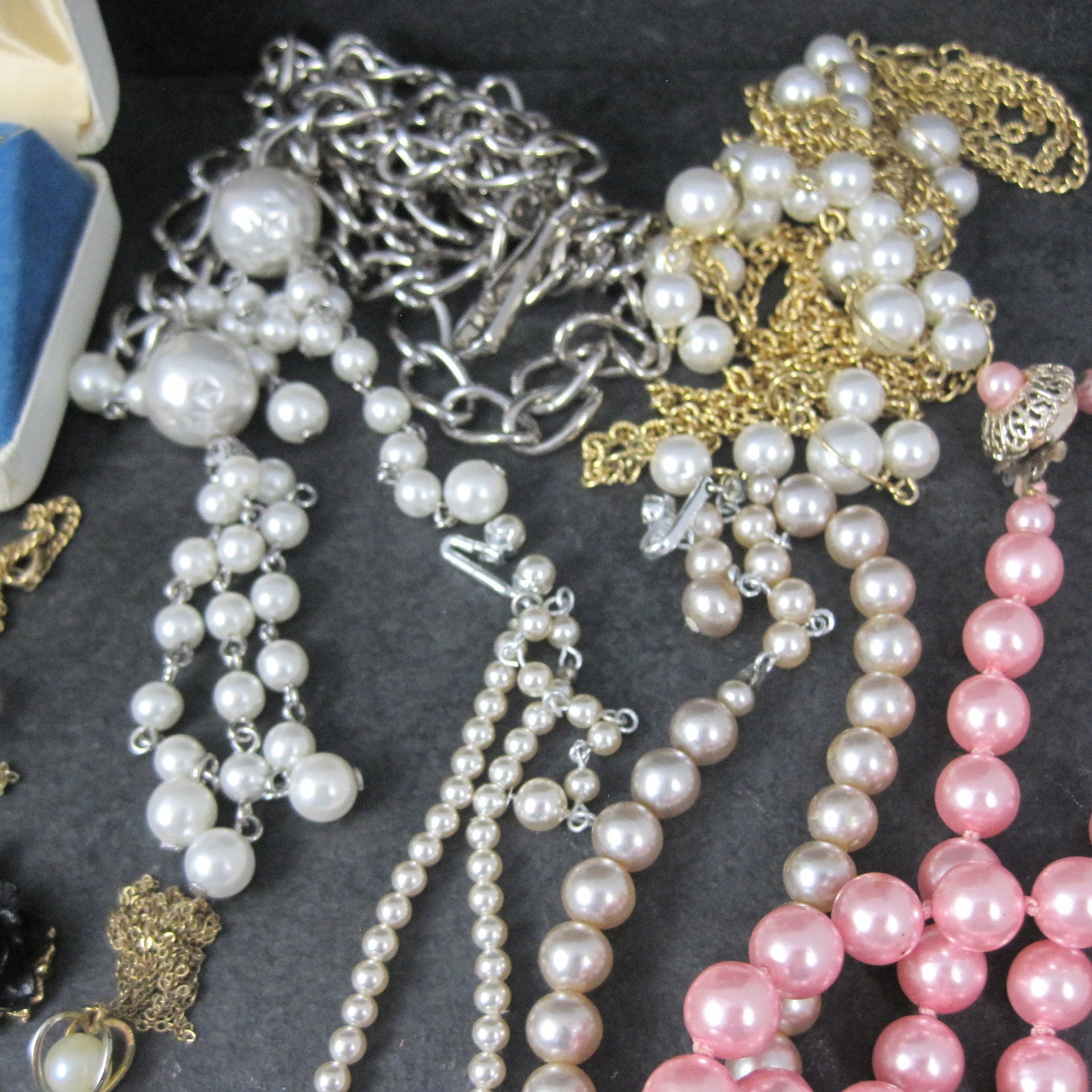 Destash Large Lot of Vintage Jewelry Lot Necklaces & Pendants