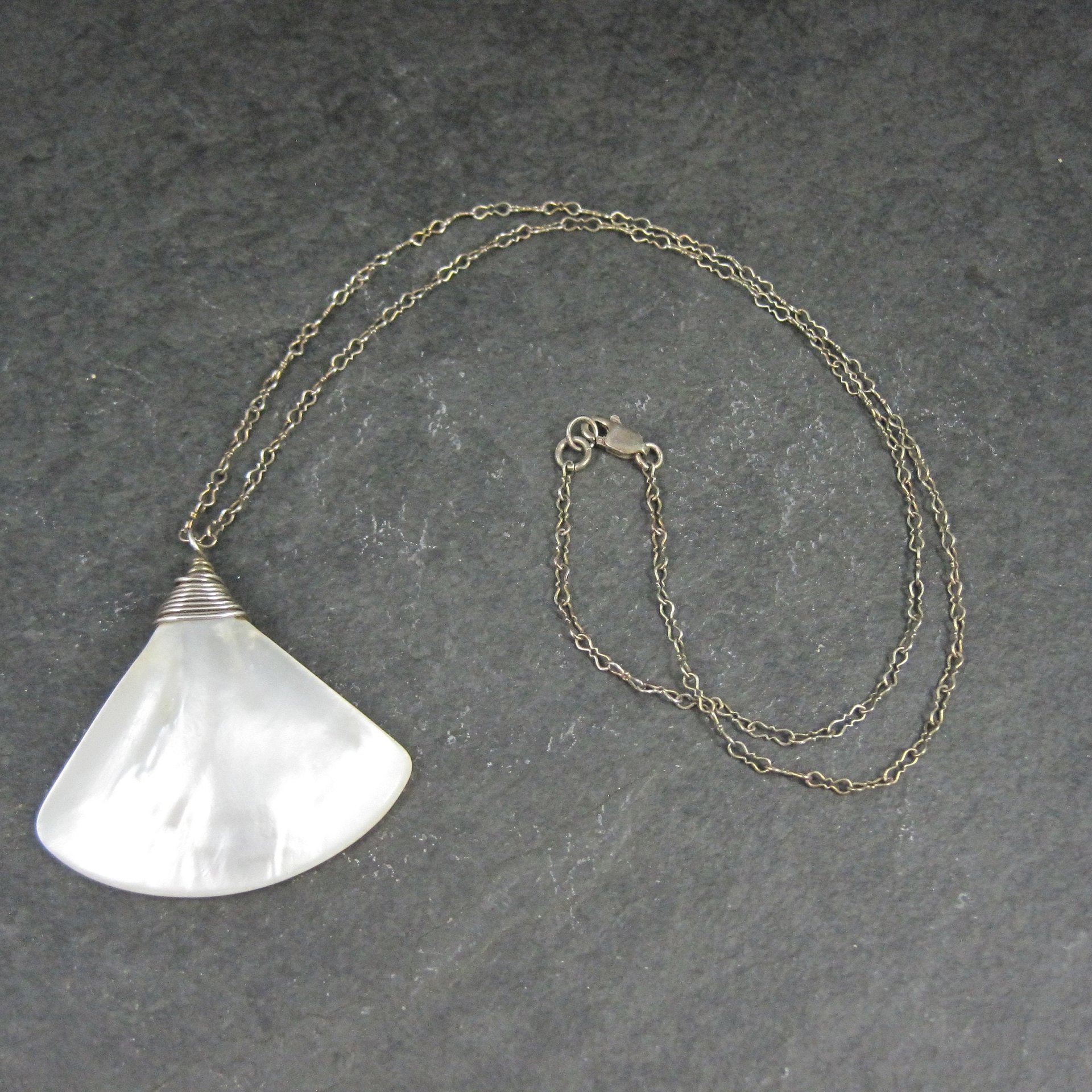 Vintage Sterling Mother of Pearl Shell Pendant Necklace