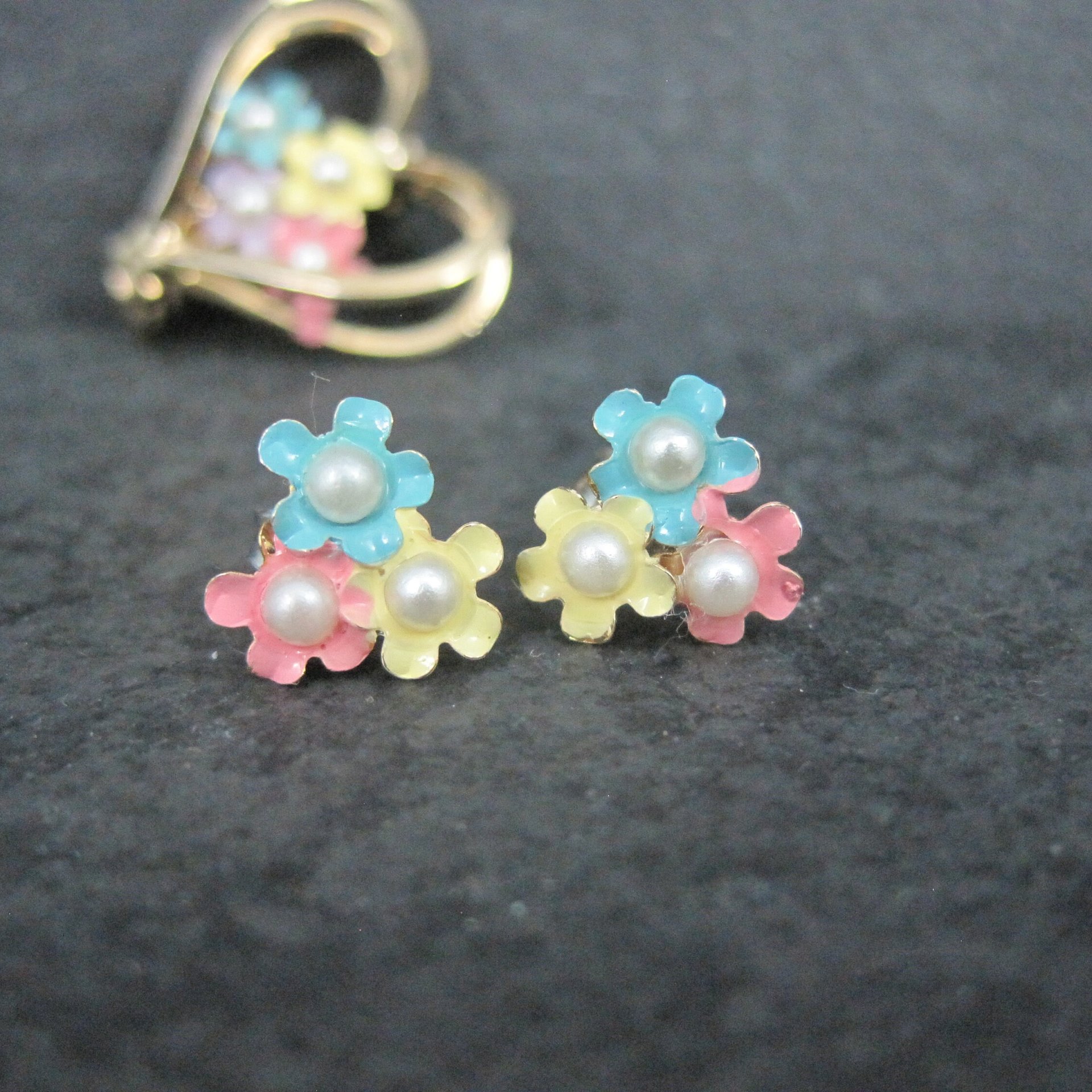 Vintage Enamel Flower Heart Earrings & Brooch Jewelry Set