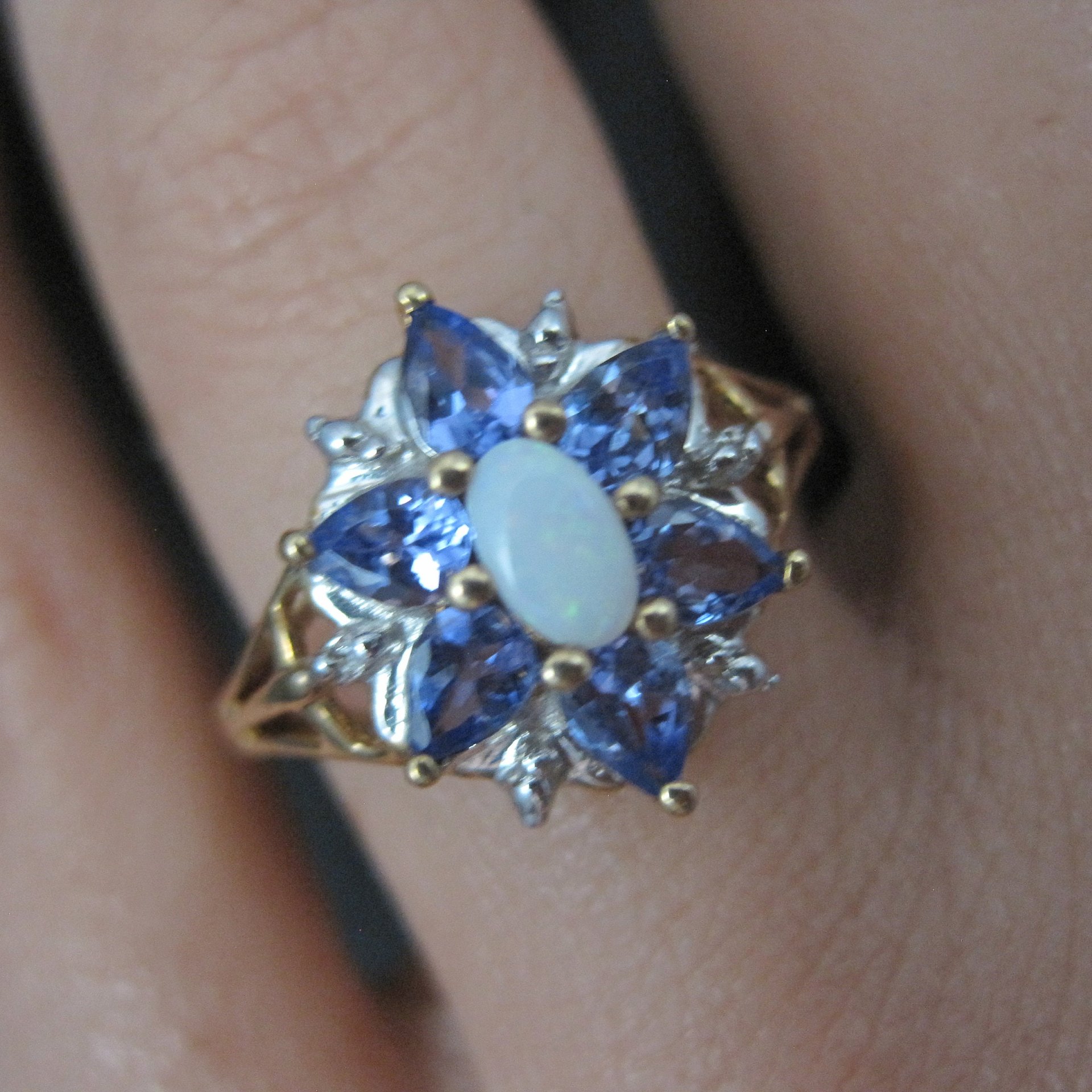 Vintage 10K Tanzanite Opal Ring Size 7