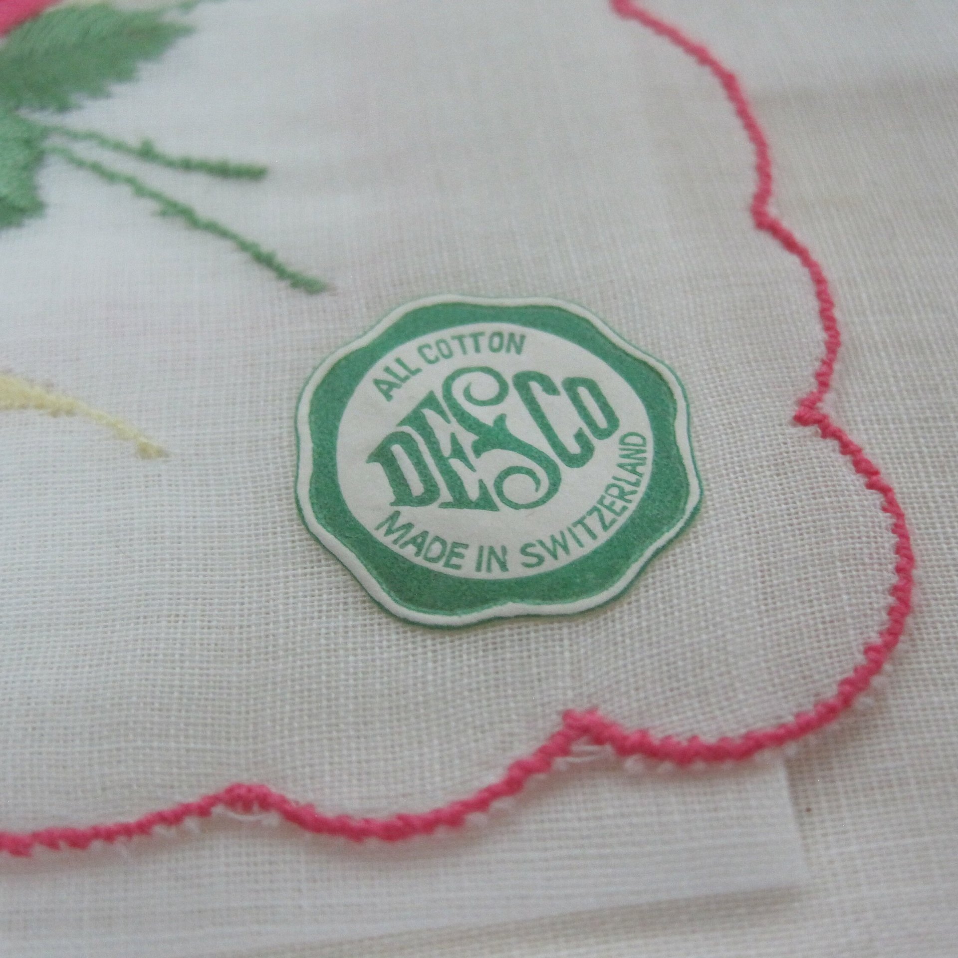 Vintage Embroidered Rose Hankies Set of 2 Cotton Desco Original Box Gift Set