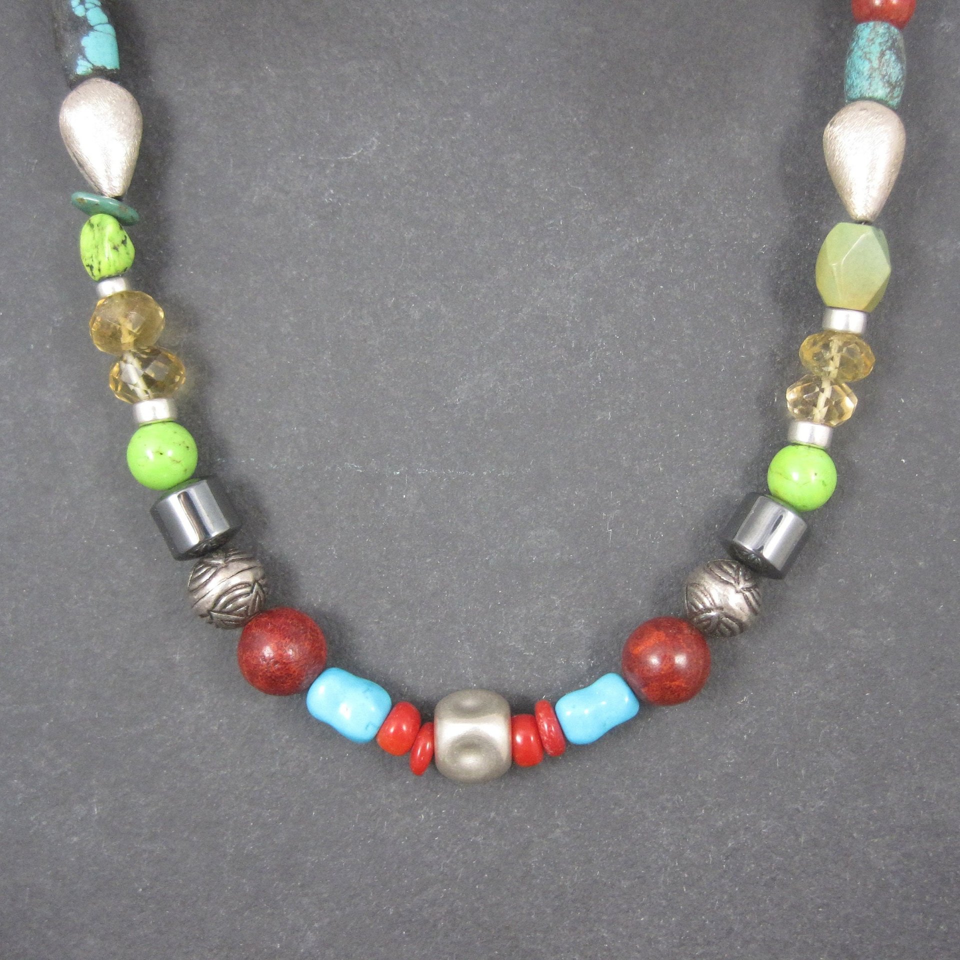 Vintage Southwestern Turquoise Bead Necklace 17.5 Inches