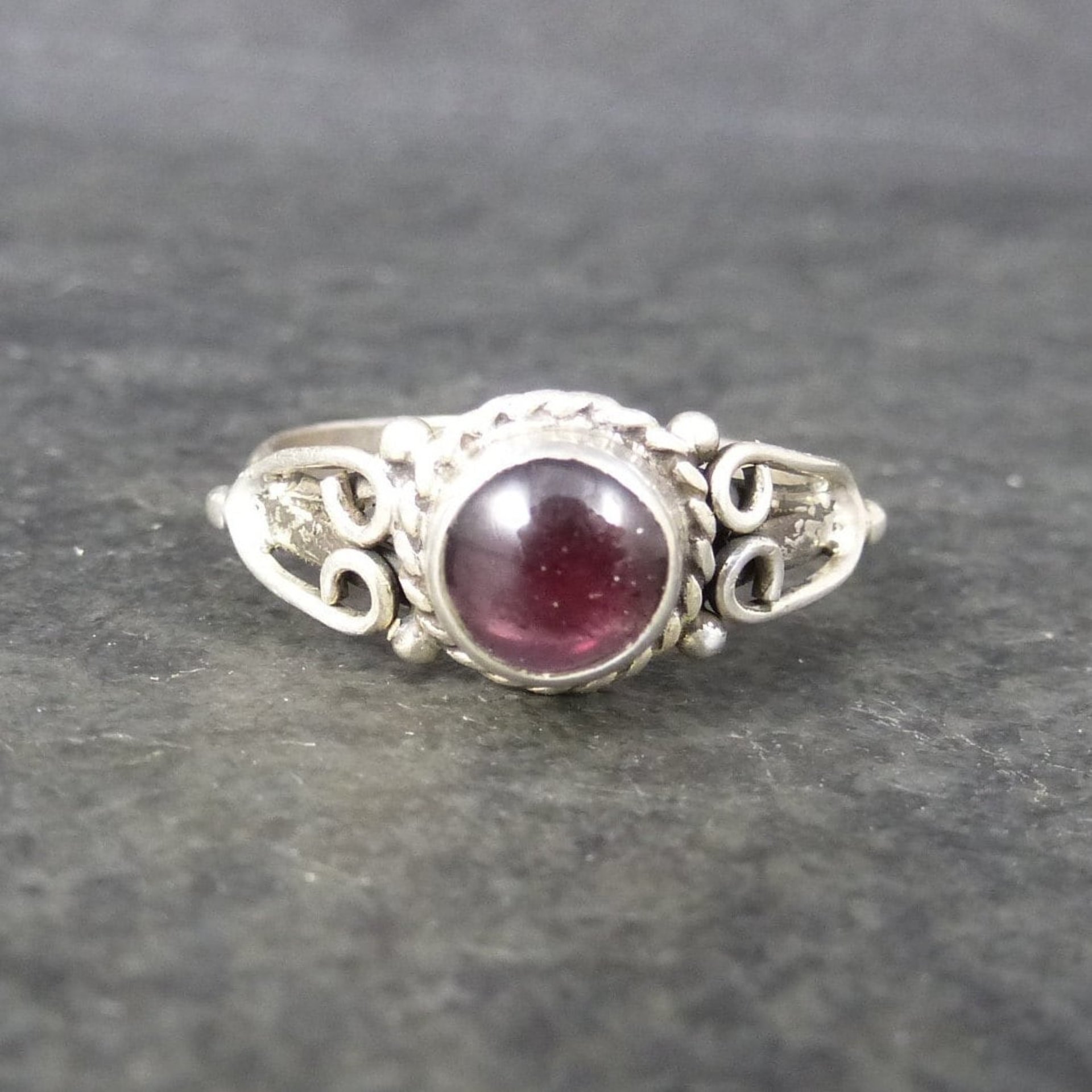 Vintage Sterling Garnet Ring Size 6.5