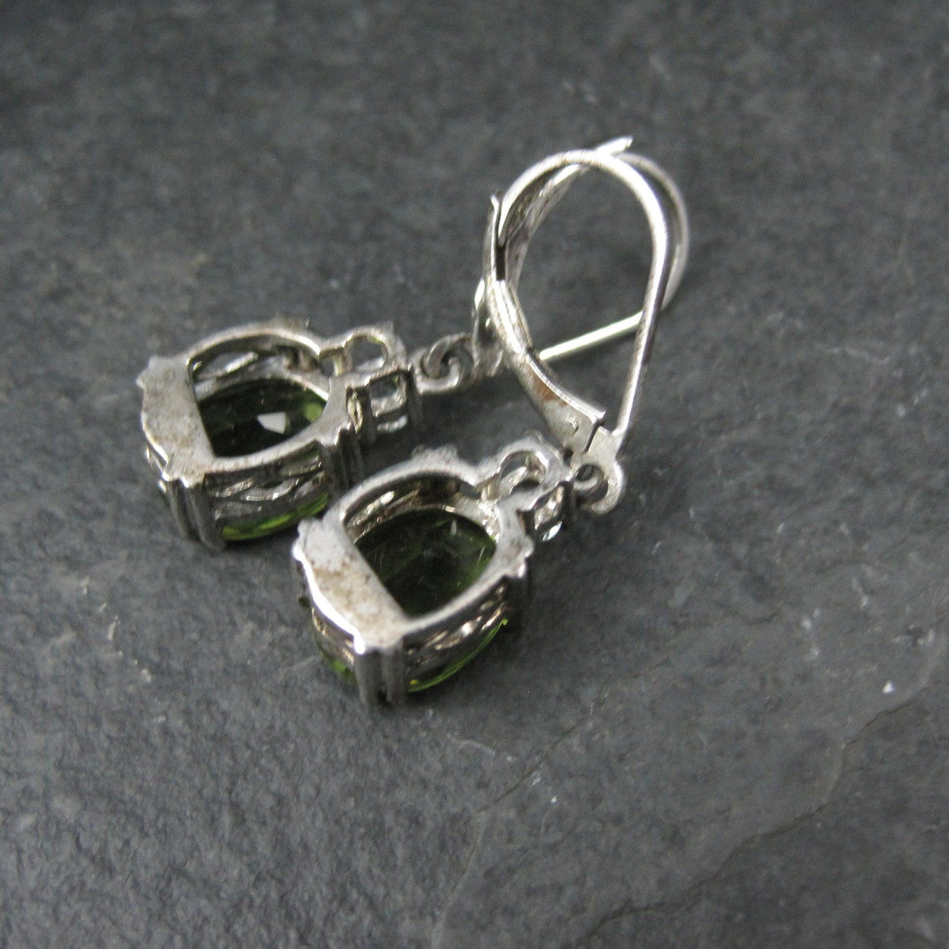 Color Change Diaspore Zultanite Leverback Earrings