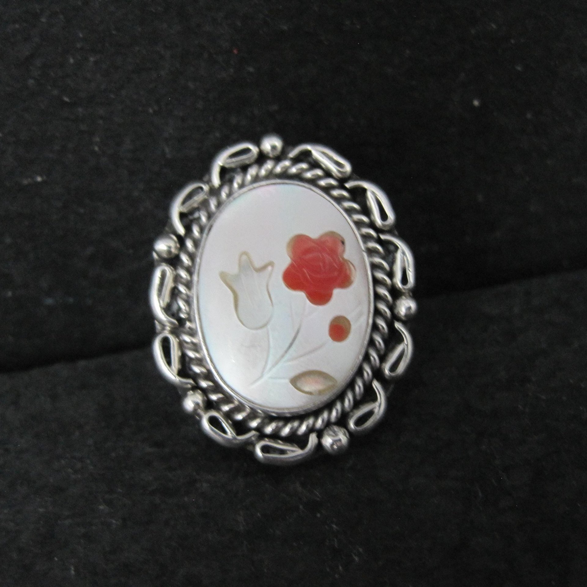 Vintage Mother of Pearl Coral Inlay Flower Ring Southwestern Sterling Silver Size 5