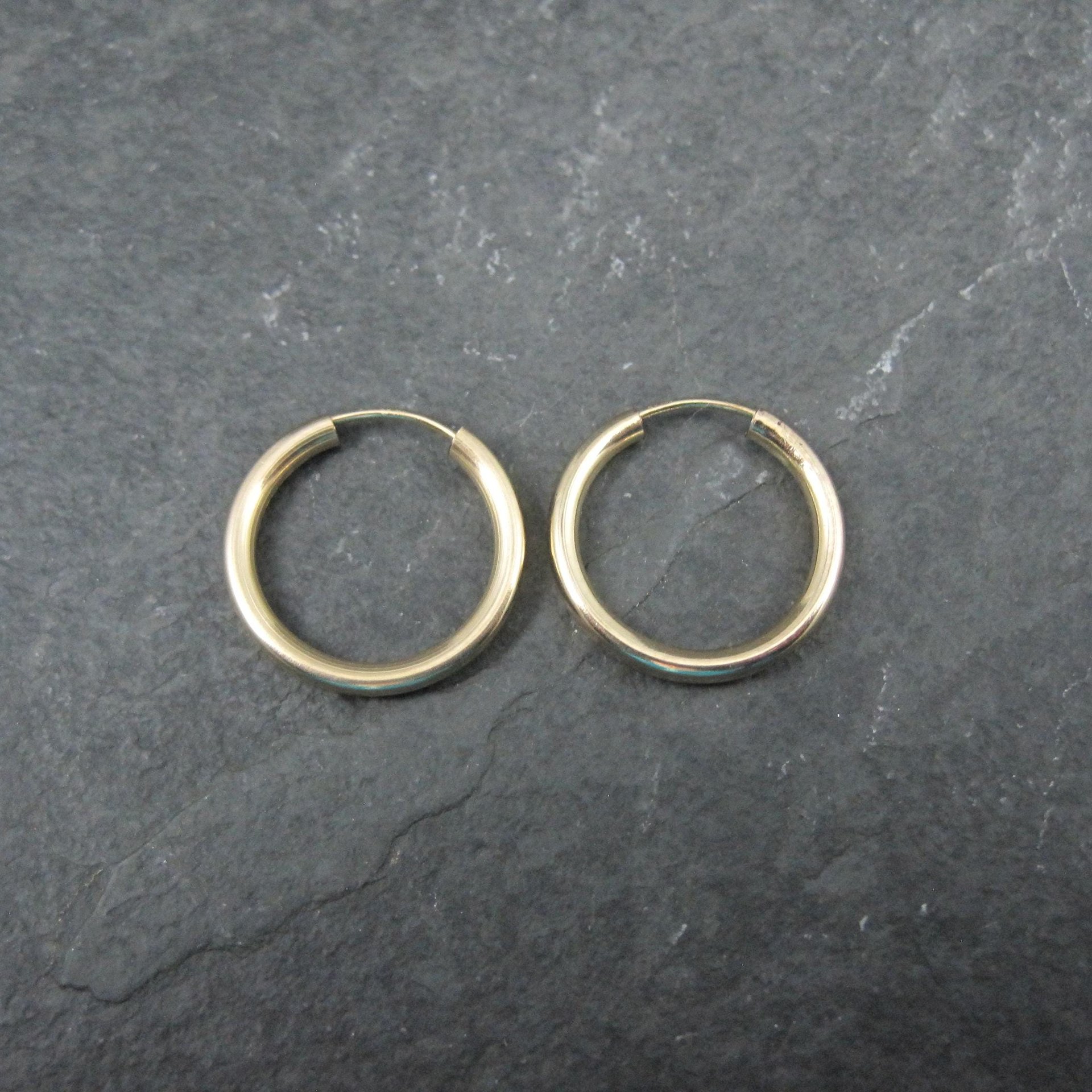 3/4" Gold Hoop Earrings 19mm 14K Gold Filled New Old Stock