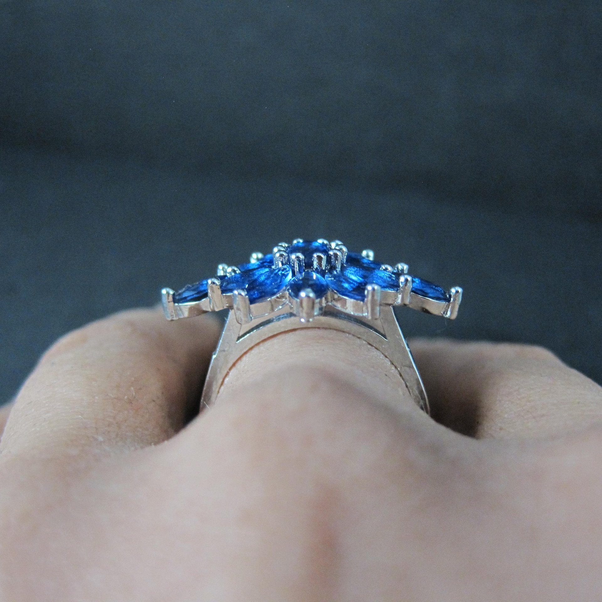 Estate Sterling Silver Sapphire Blue Cz Ring Size 7.5 Unique Cocktail