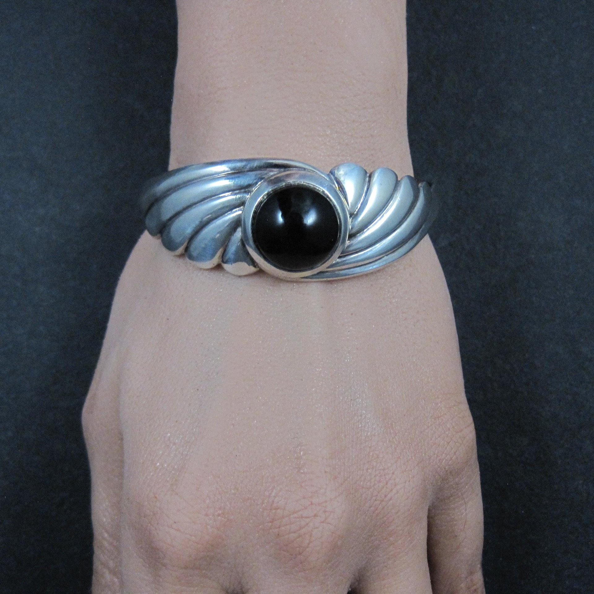 Vintage Sterling Silver Onyx Cuff Bracelet 6.25 Inches