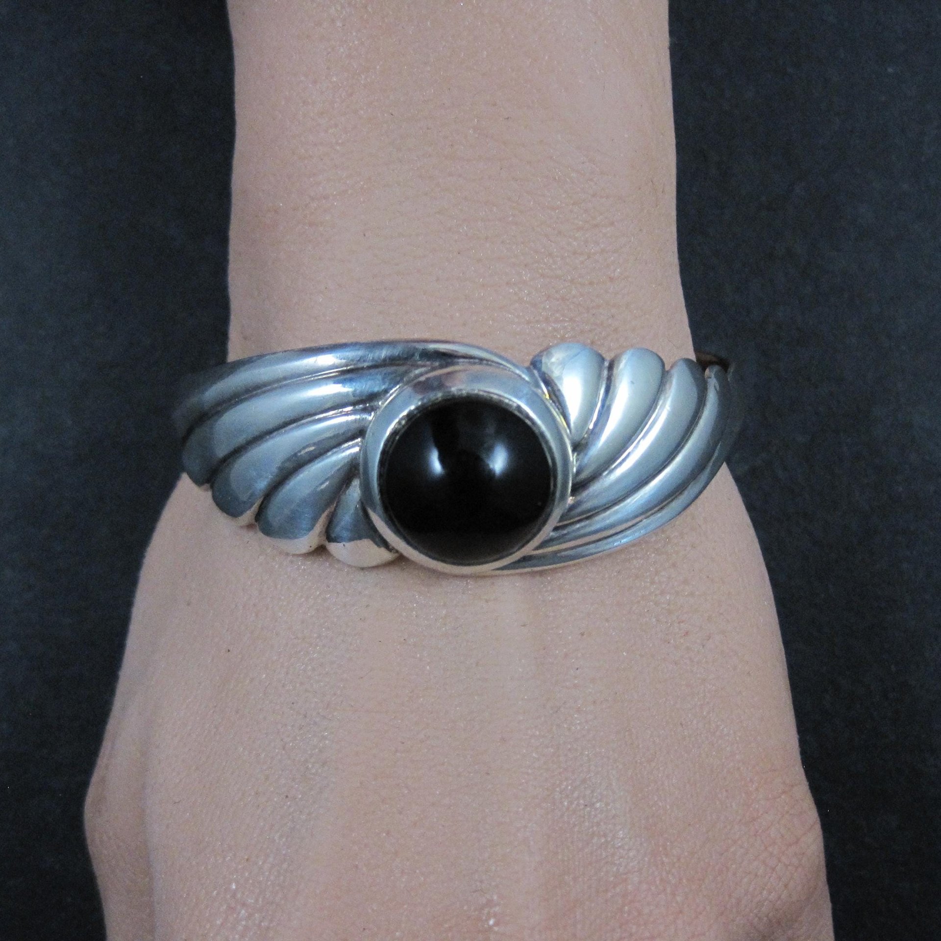 Vintage Sterling Silver Onyx Cuff Bracelet 6.25 Inches