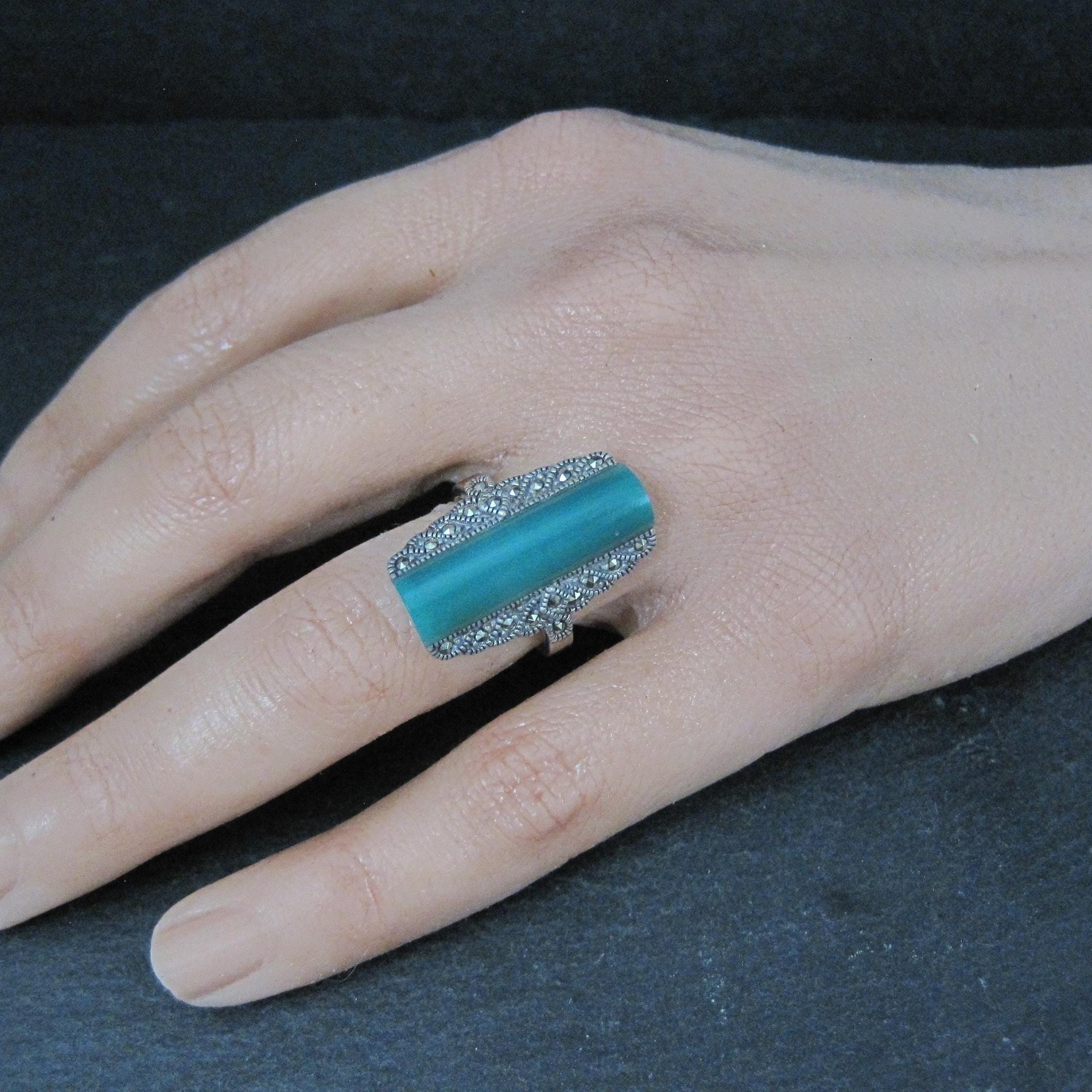 Vintage Sterling Silver Chrysoprase and Marcasite Ring Size 6