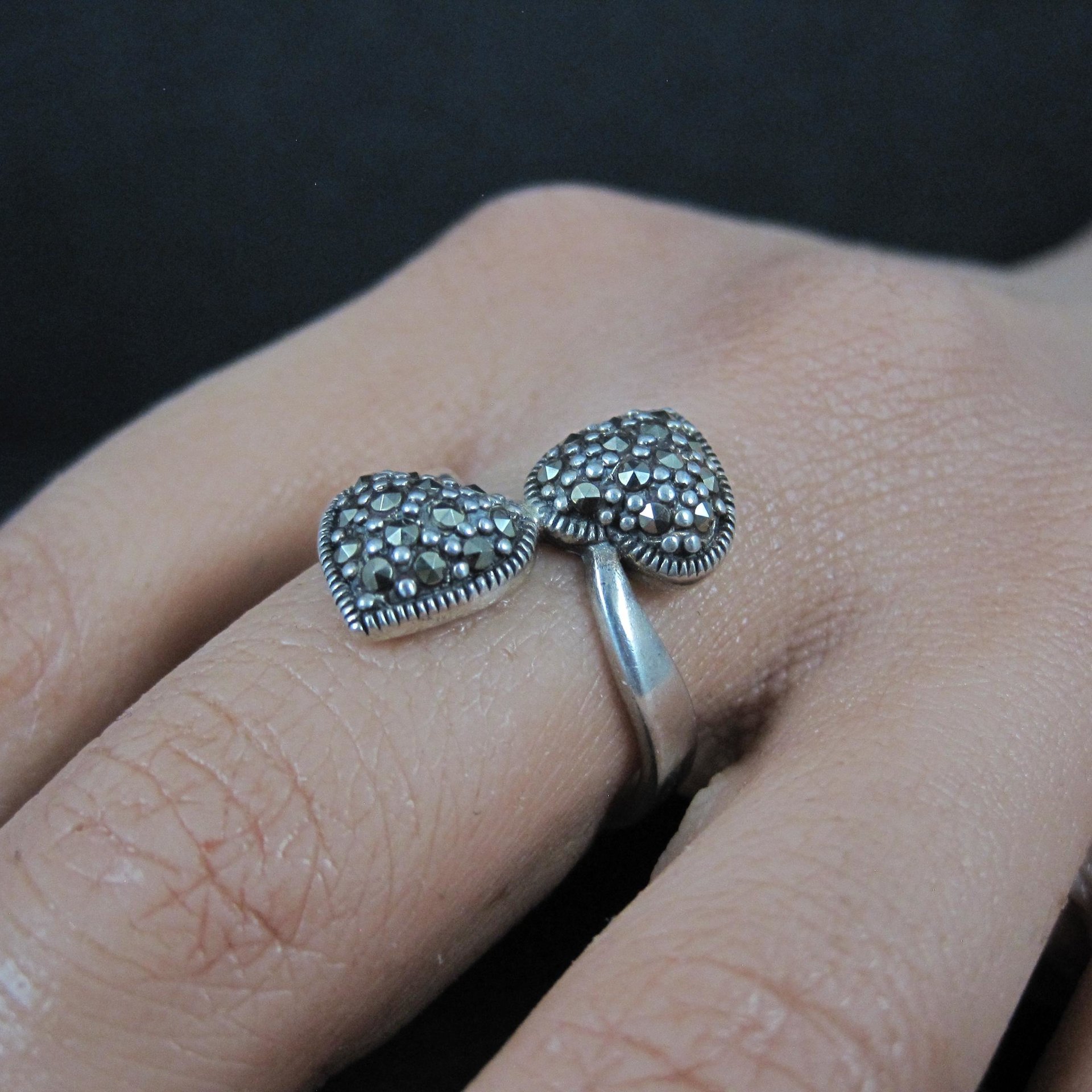 Vintage Sterling Silver Marcasite 2 Heart Ring Size 7