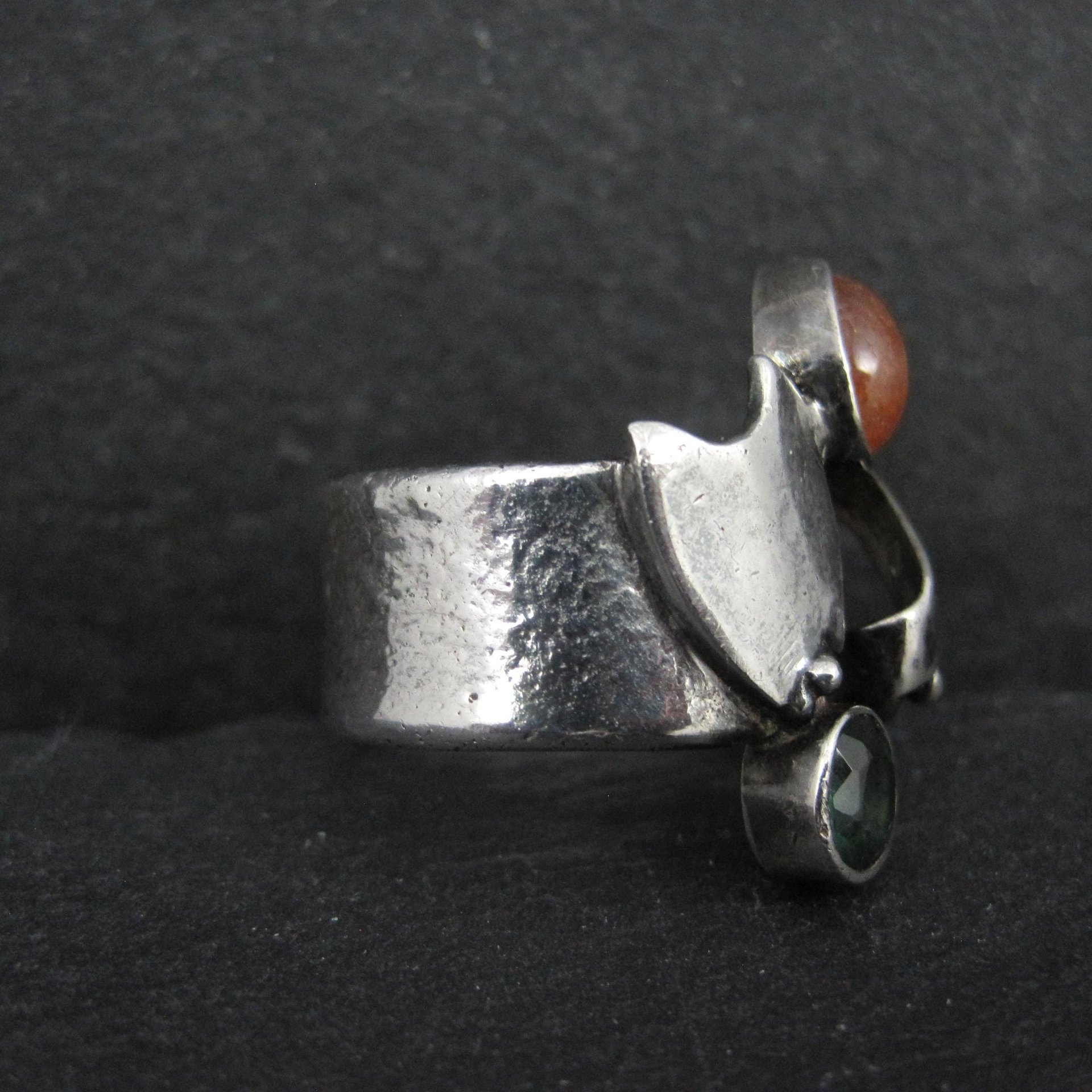 Vintage Sterling Silver Sunstone Emerald Ring Size 6 One of a Kind