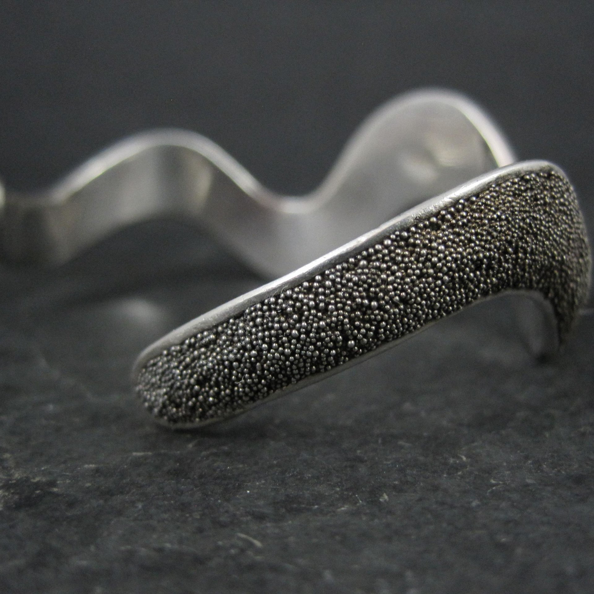 Wavy Textured Peridot Cuff Bracelet Vintage Sterling Silver 6.5 Inches