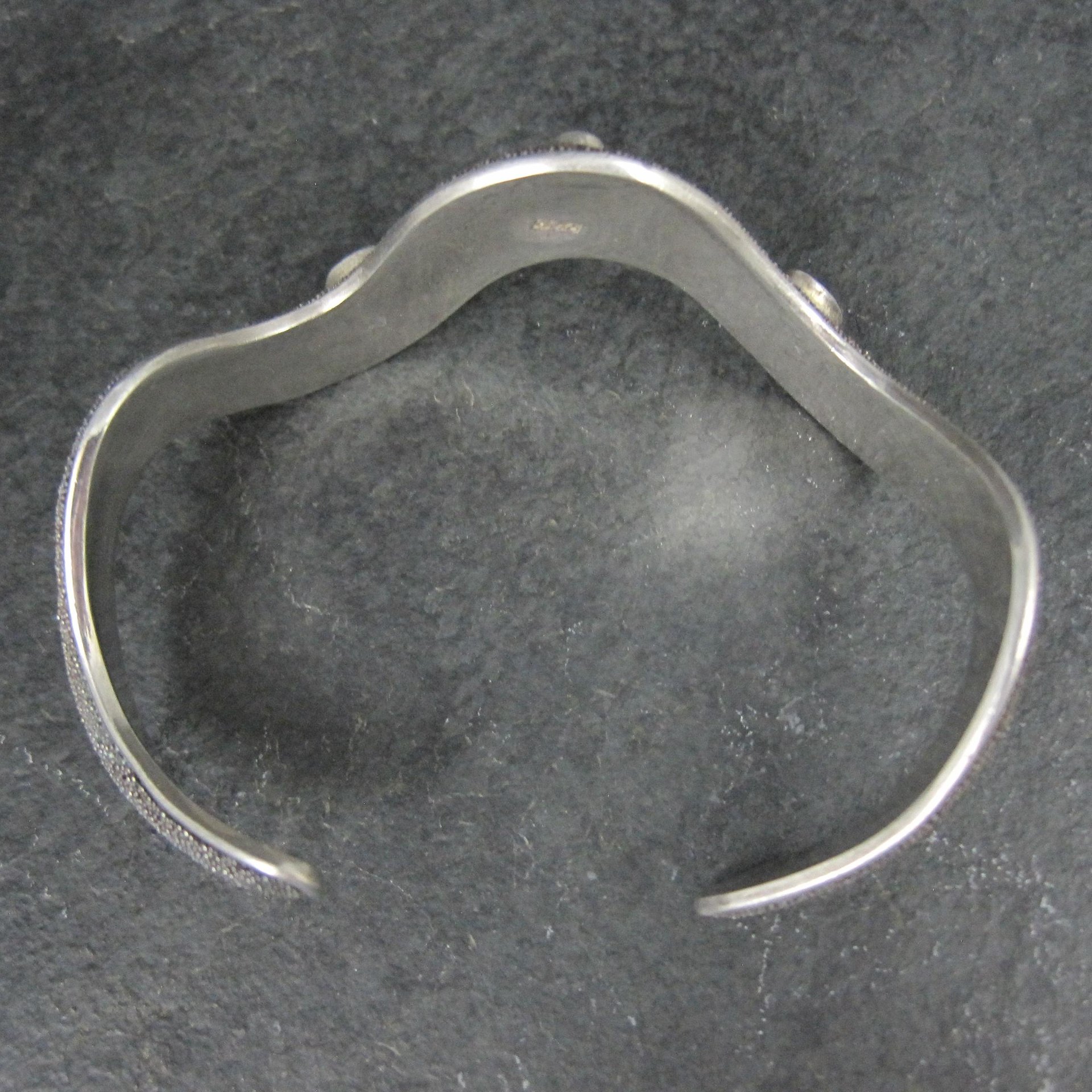 Wavy Textured Peridot Cuff Bracelet Vintage Sterling Silver 6.5 Inches