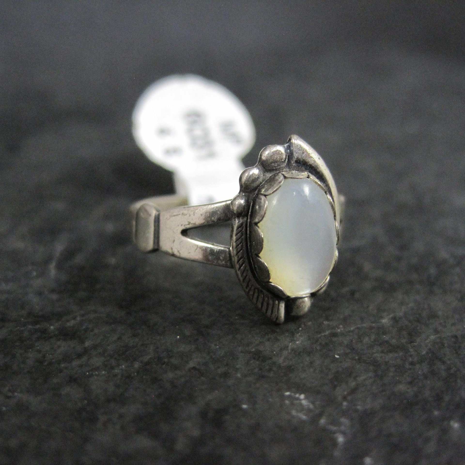 Vintage Southwestern Sterling Mother of Pearl Ring Sizes 6-6.5