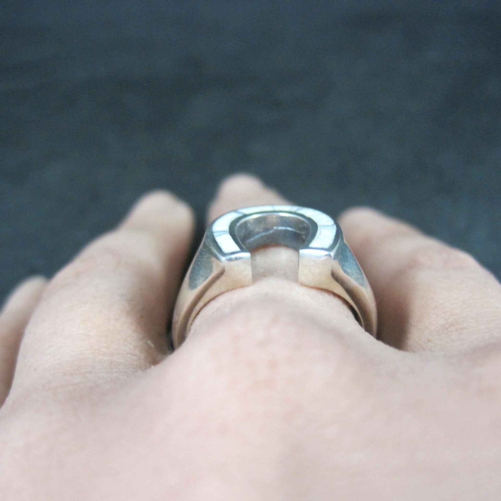 Vintage Sterling Silver Howlite Inlay Horseshoe Ring Size 8