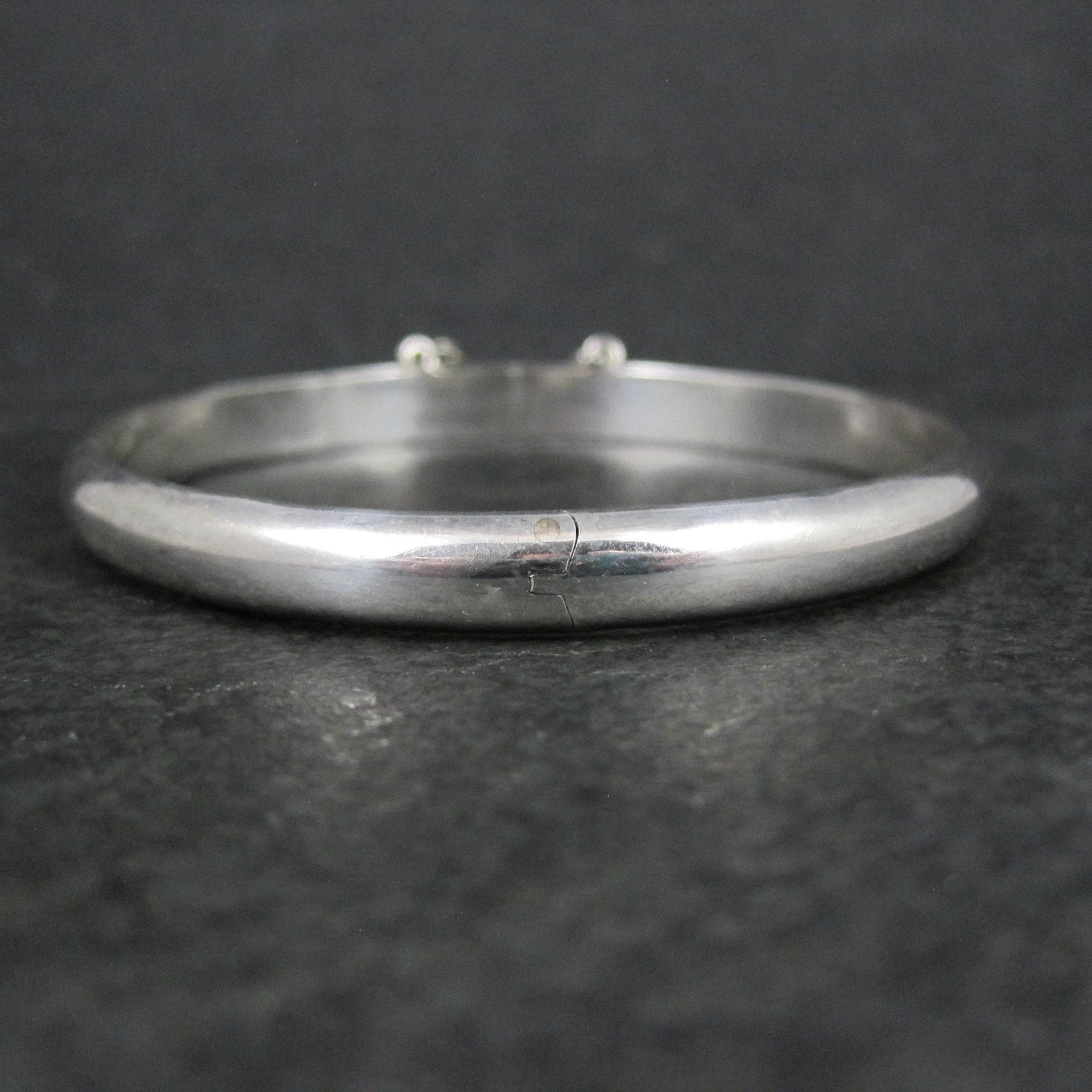 Simple Sterling Silver Hinged Bangle Bracelet 7"