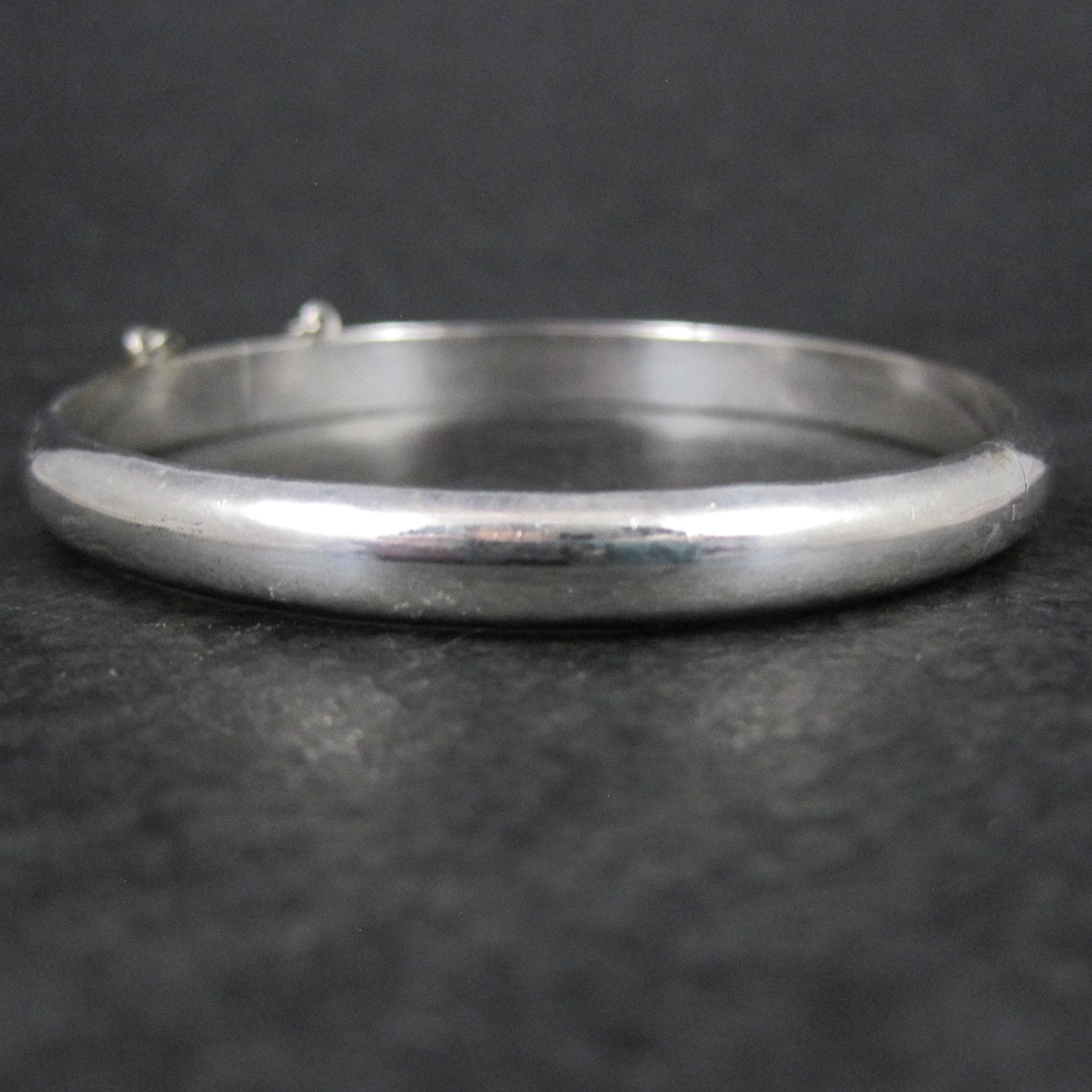 Simple Sterling Silver Hinged Bangle Bracelet 7"