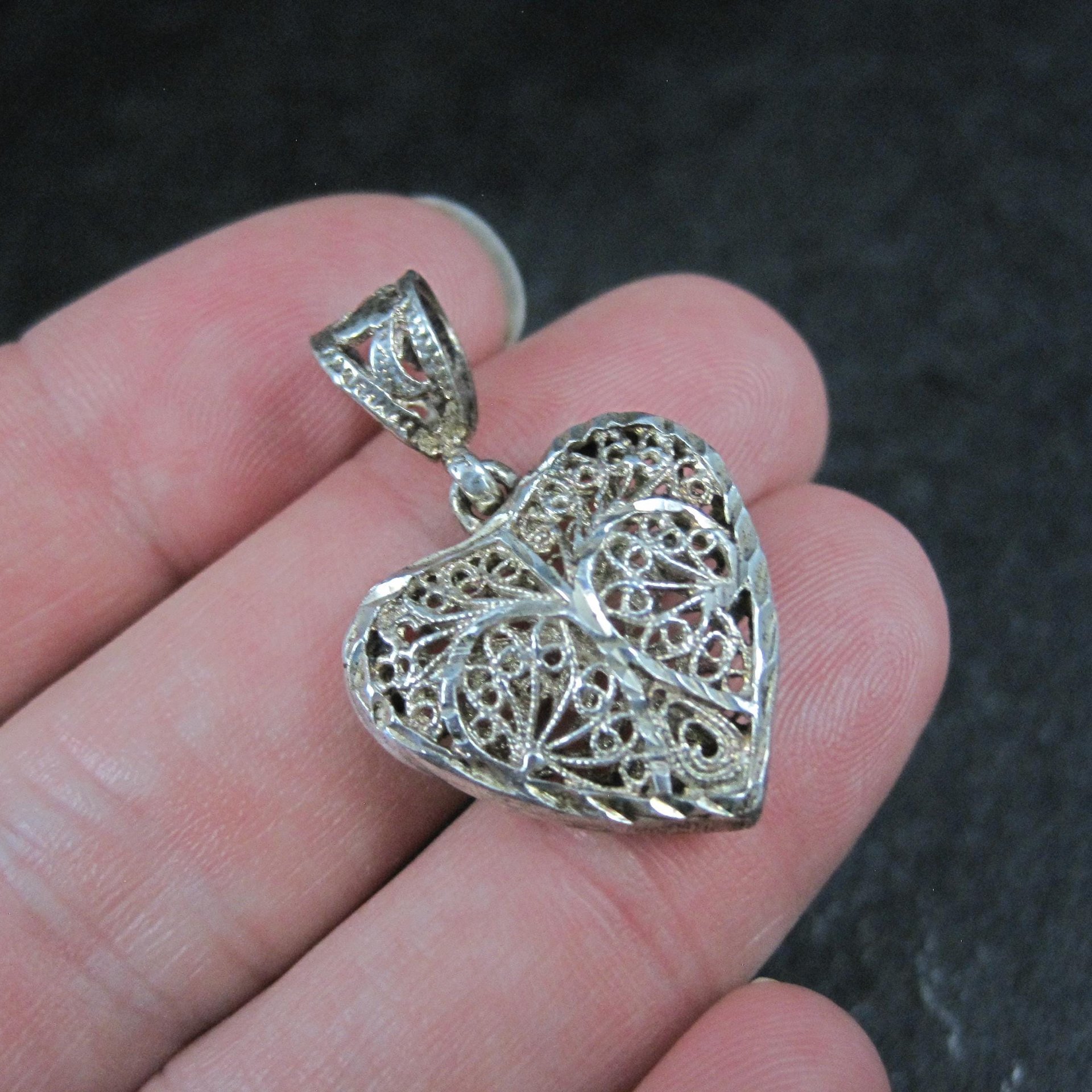 Vintage Diamond Cut Sterling Silver Filigree Heart Pendant