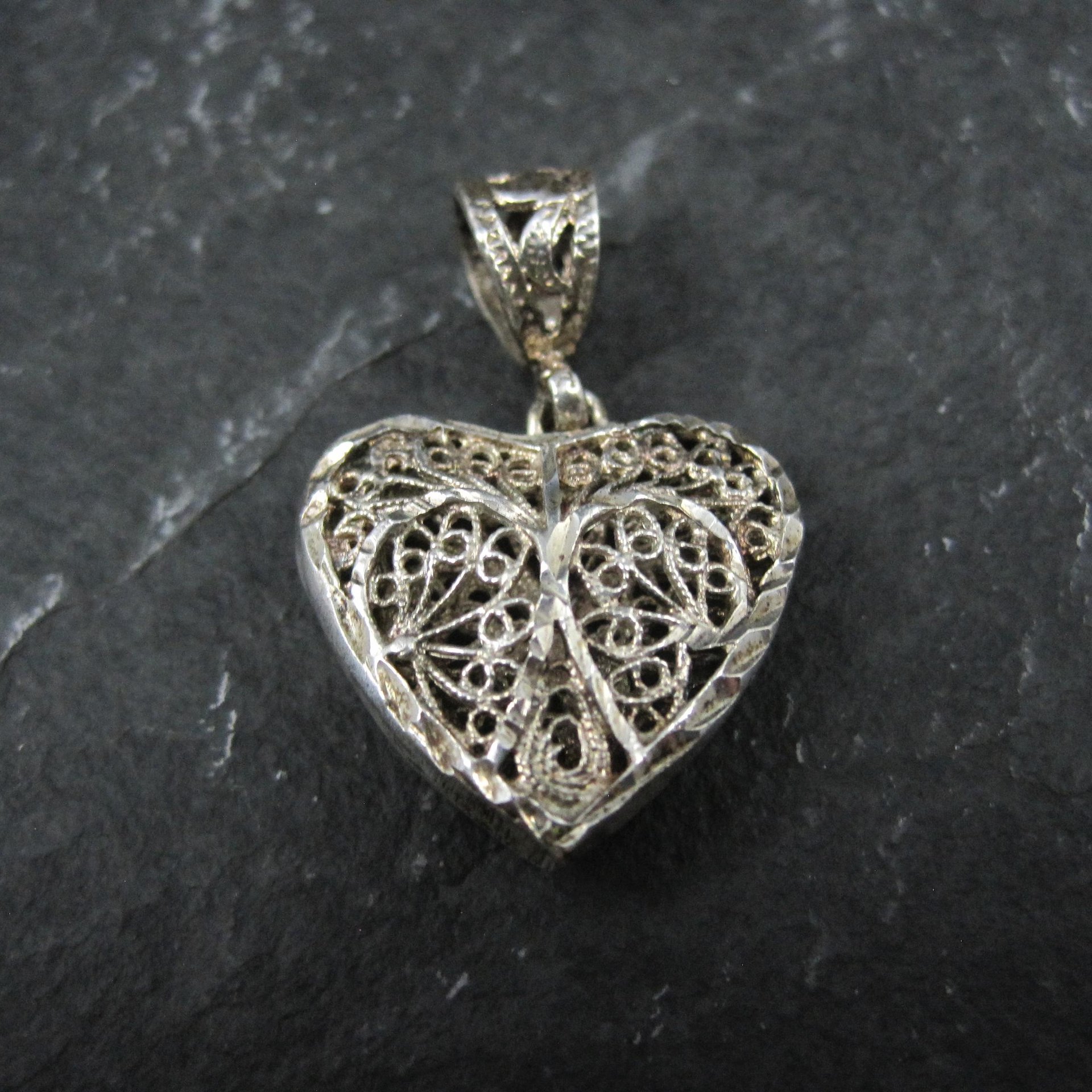 Vintage Diamond Cut Sterling Silver Filigree Heart Pendant