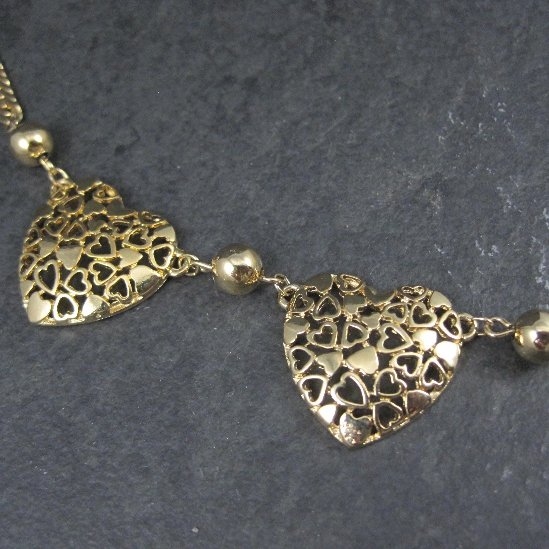 Gold Tone Filigree Heart Necklace 17.5"