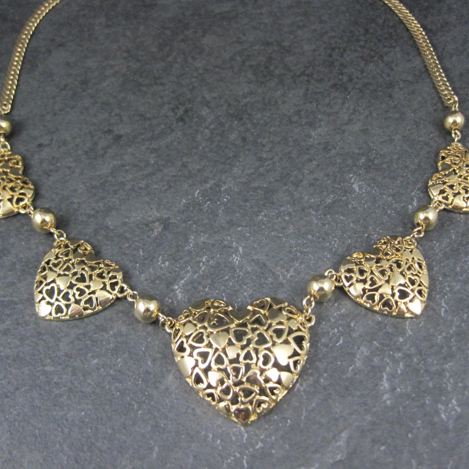 Gold Tone Filigree Heart Necklace 17.5"