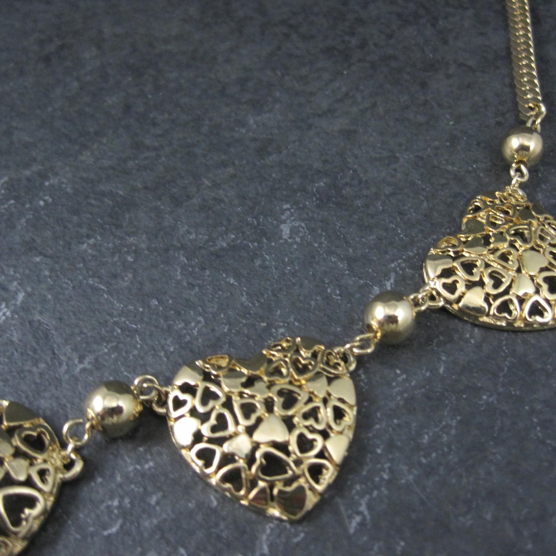 Gold Tone Filigree Heart Necklace 17.5"