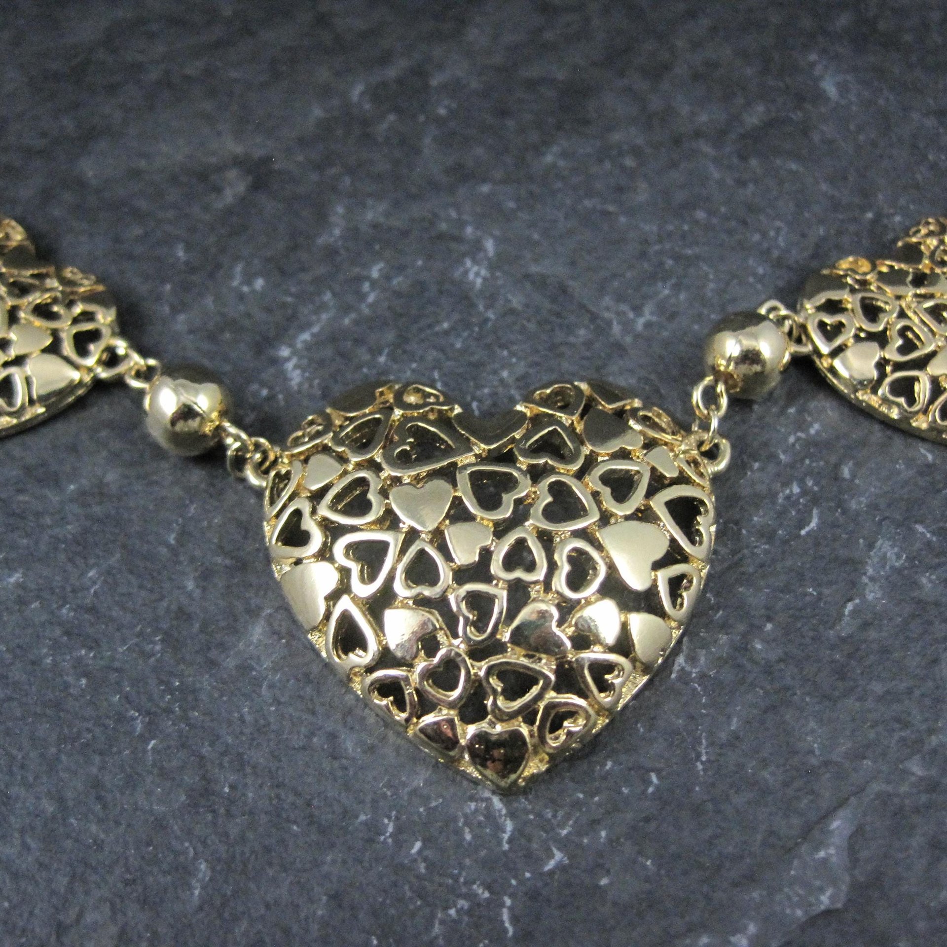 Gold Tone Filigree Heart Necklace 17.5"