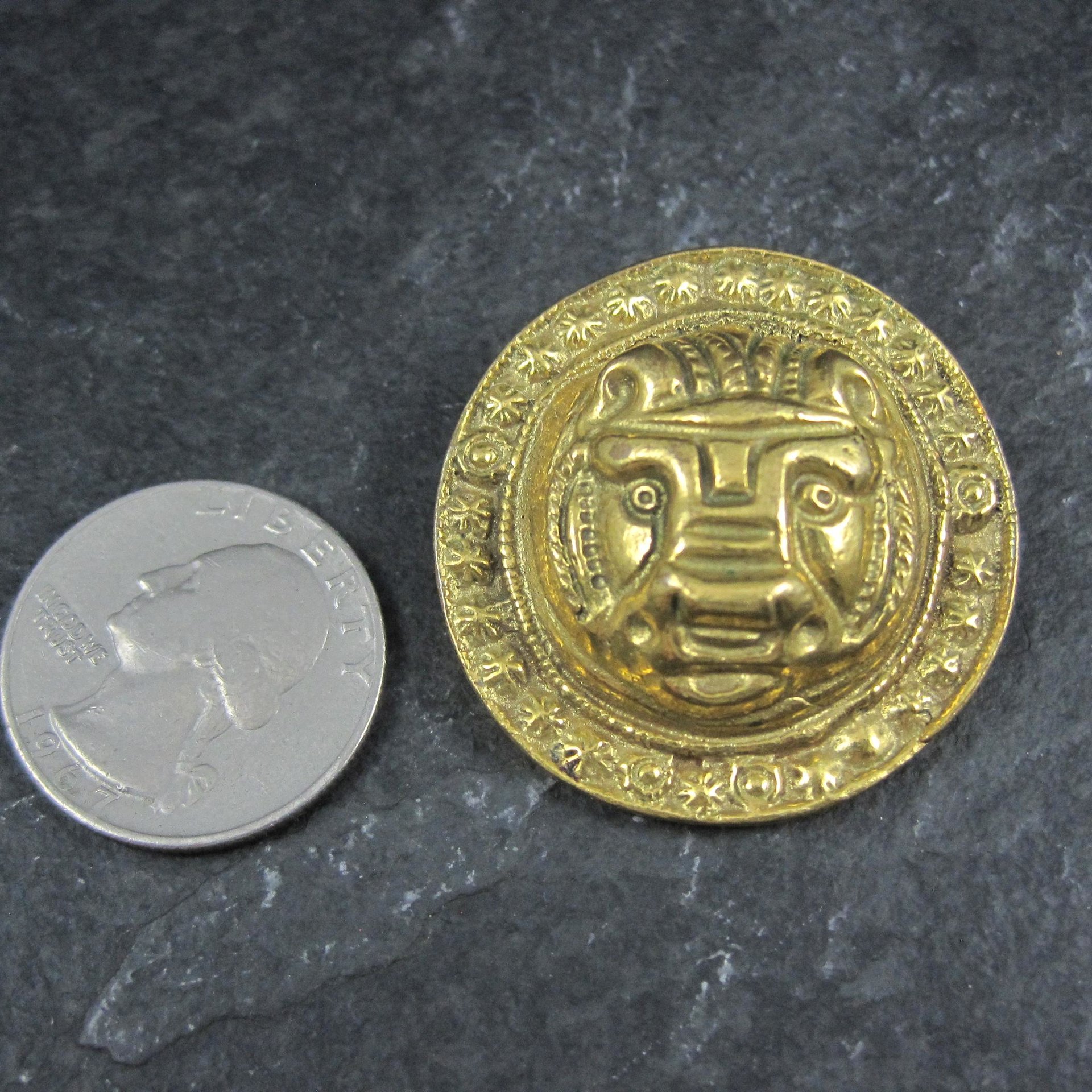 Vintage Gold Lions Head Brooch Kopi