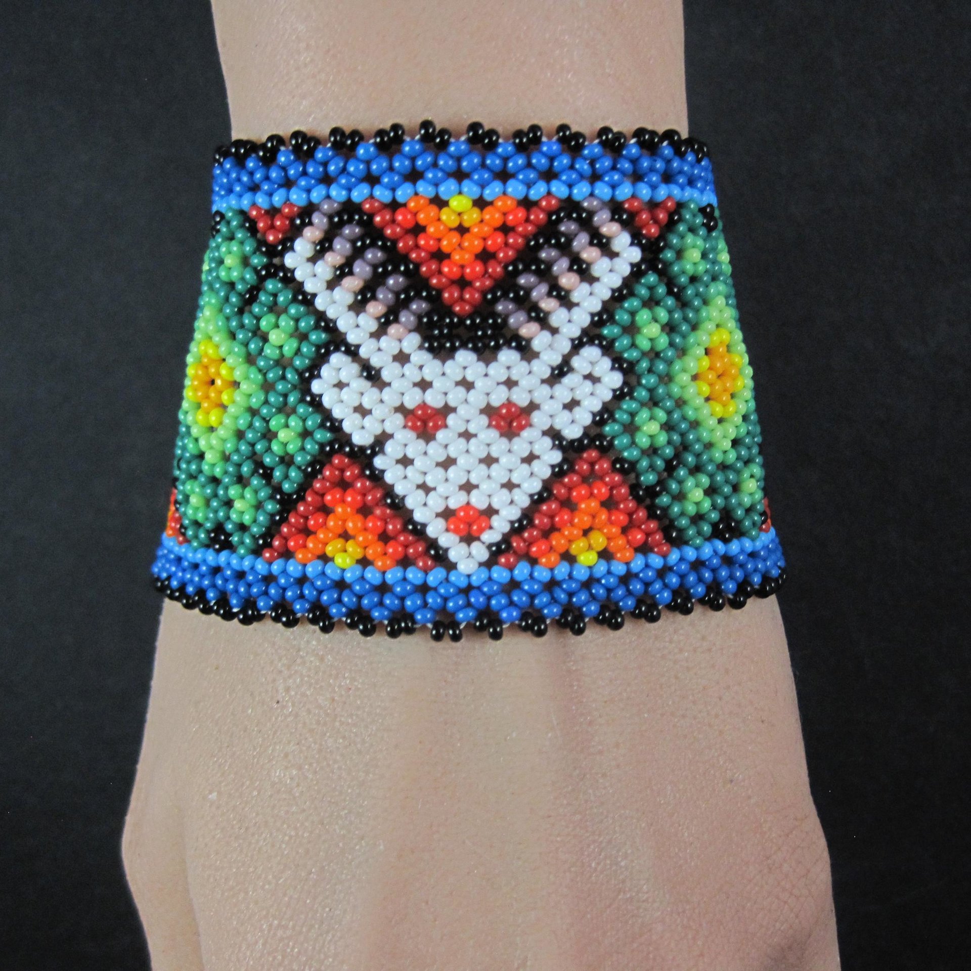 Vintage Loom Beaded Deer Bracelet 7"