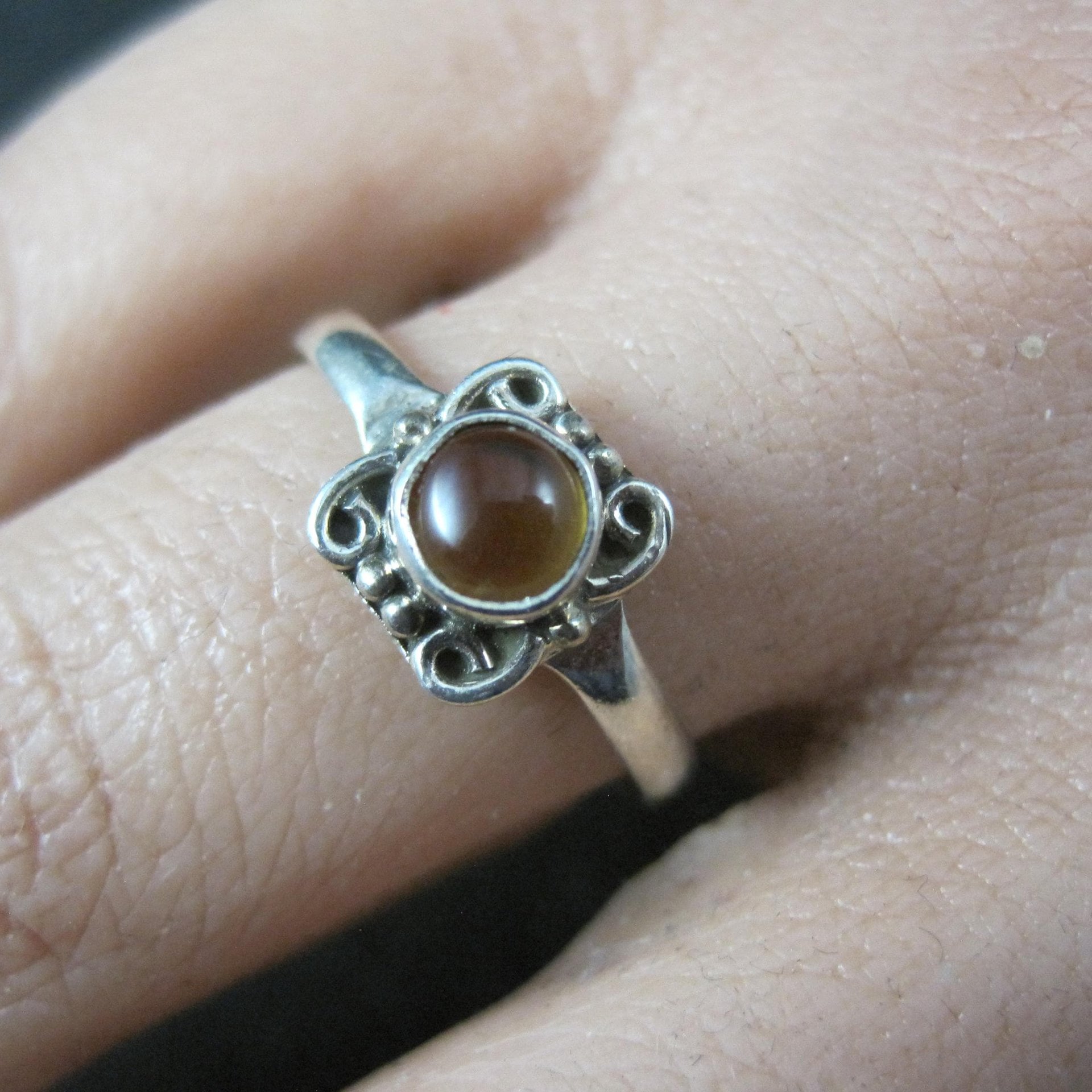 Dainty Sterling Silver Citrine Ring Size 9 Estate Jewelry