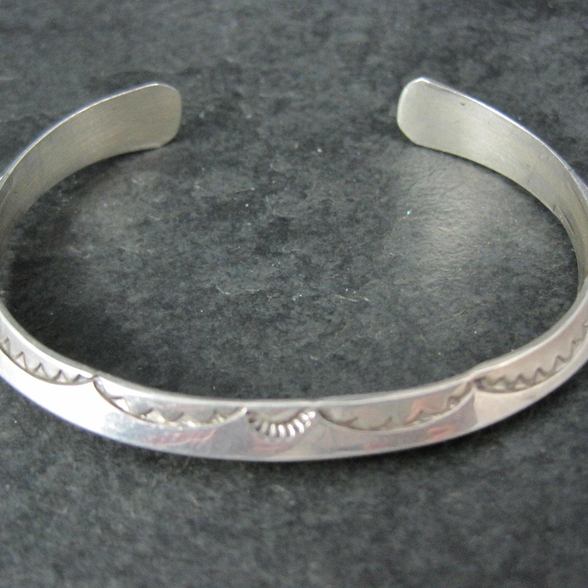 Southwestern Sterling Carinated Cuff Bracelet Tahe 6.75 Inches