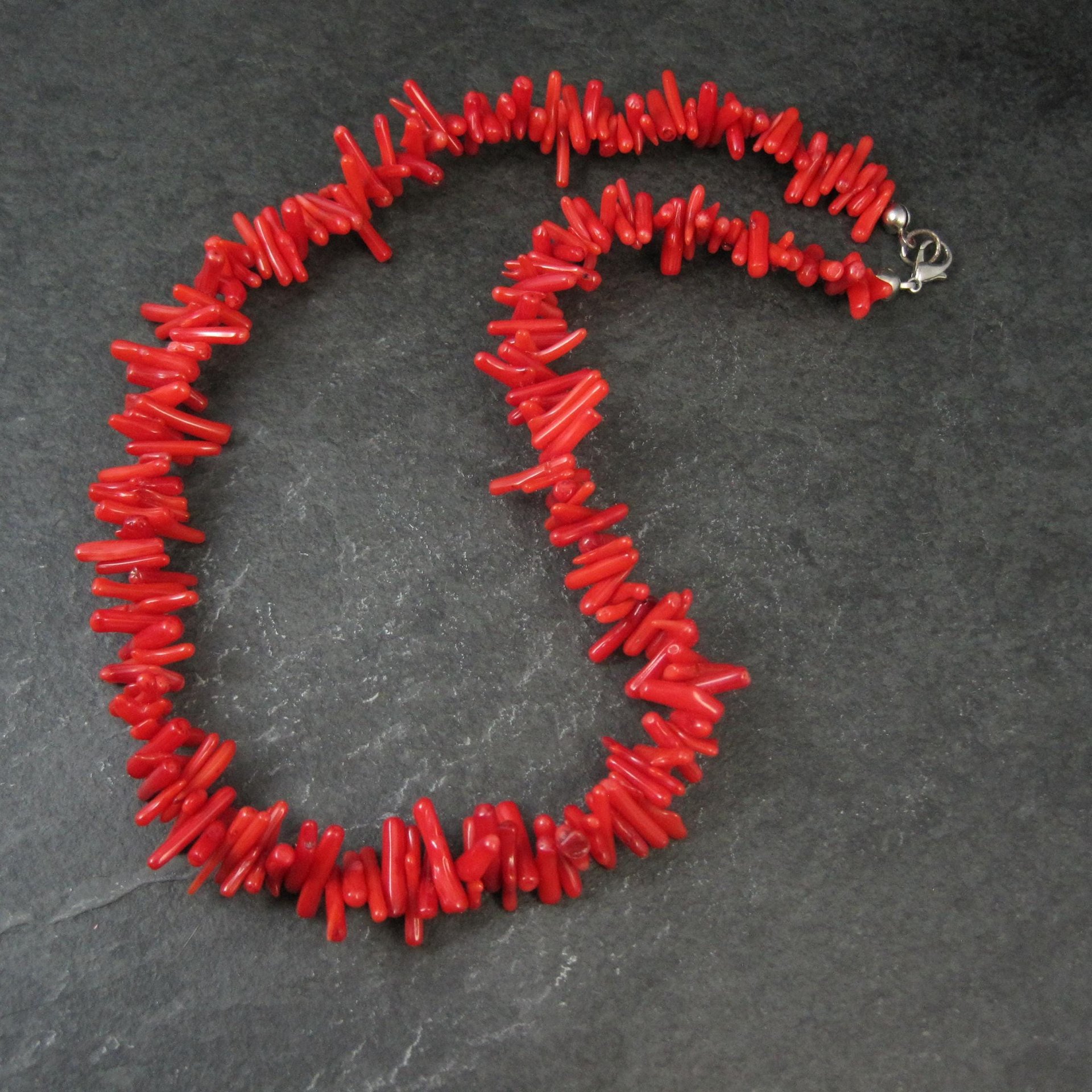 Vintage Coral Necklace 17 Inches