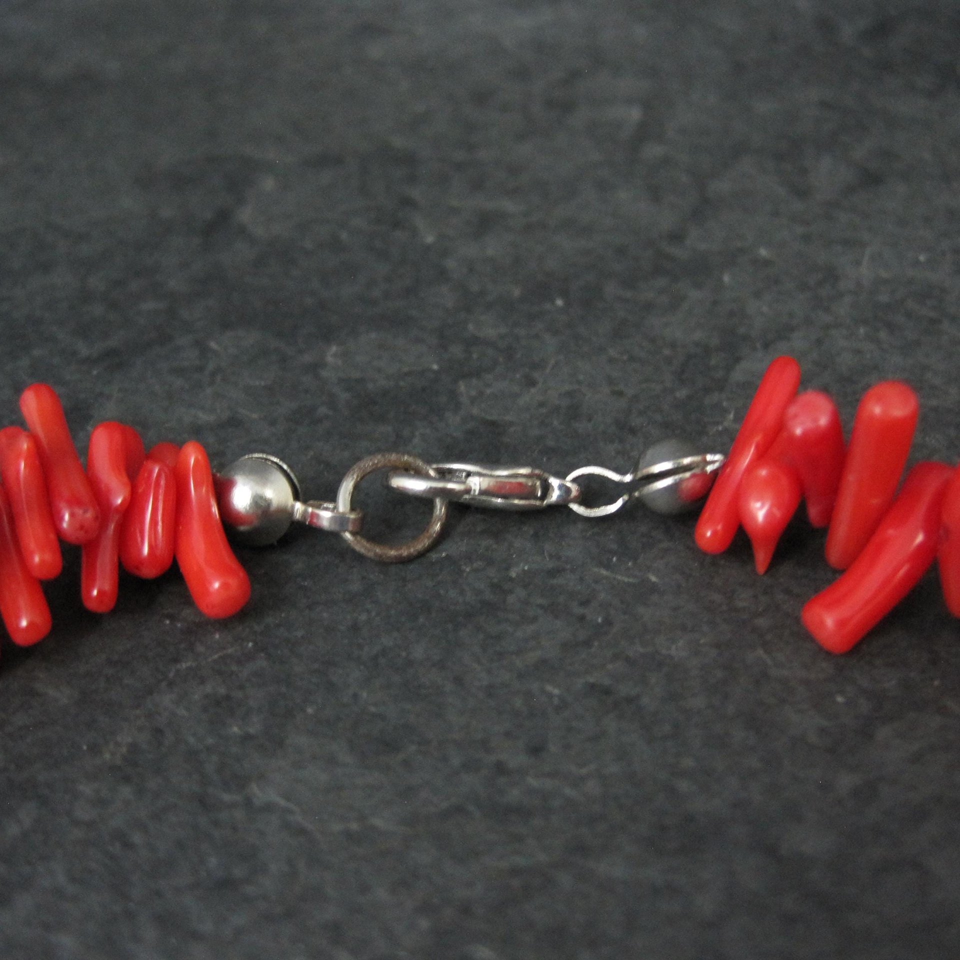Vintage Coral Necklace 17 Inches