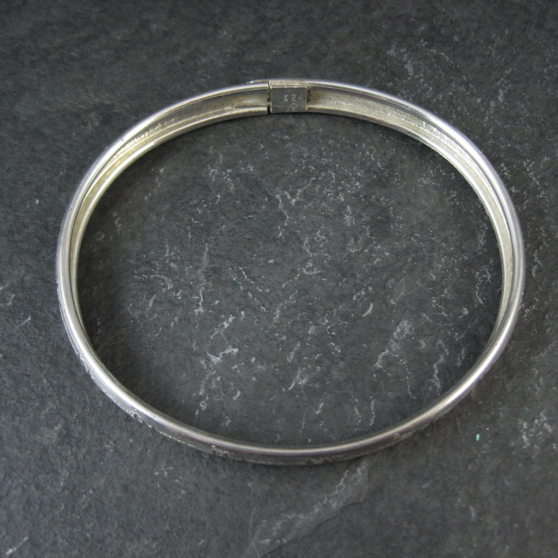 Vintage Diamond Cut Sterling Bangle Bracelet 6.75 Inches