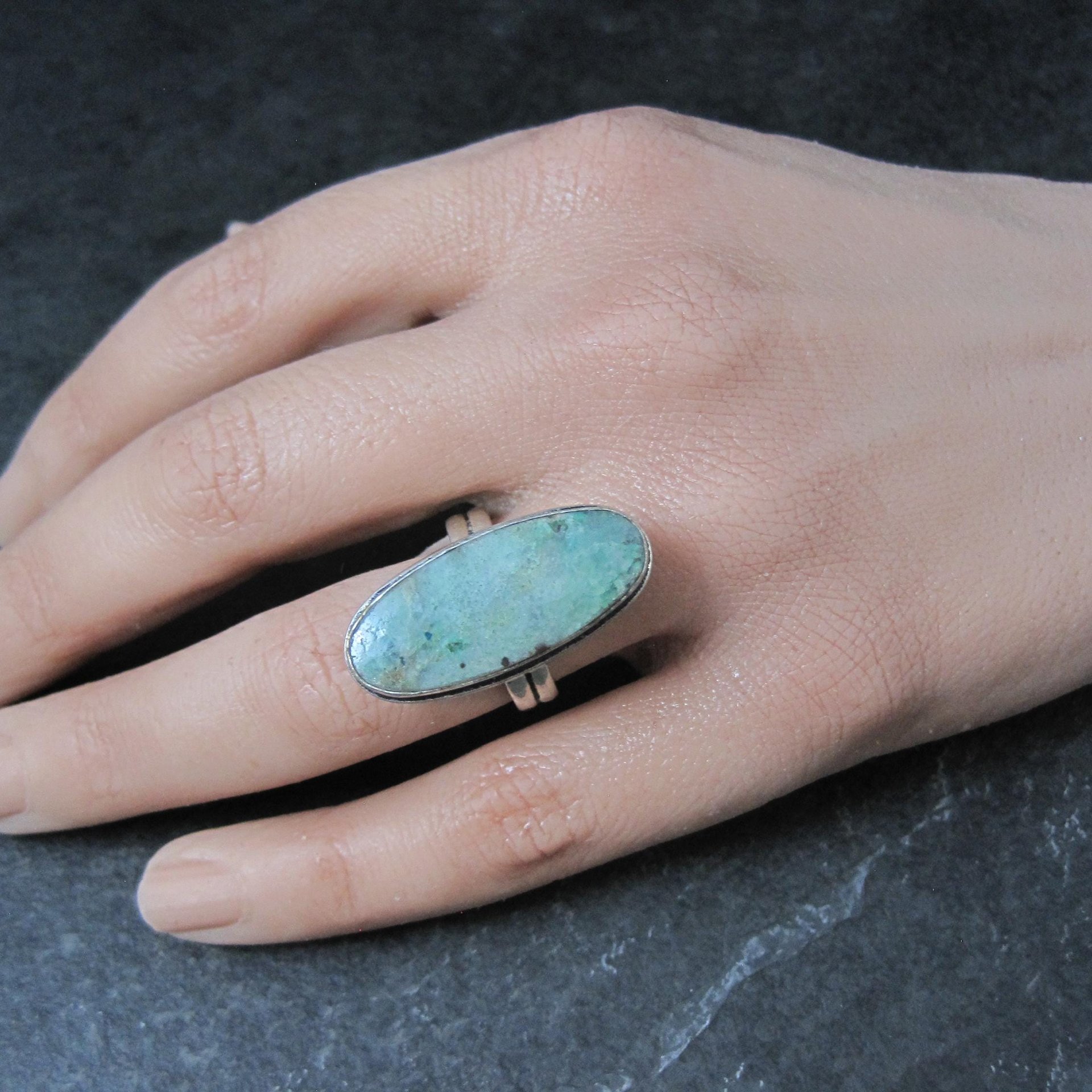 Vintage Sterling Silver Green Stone Ring Size 8