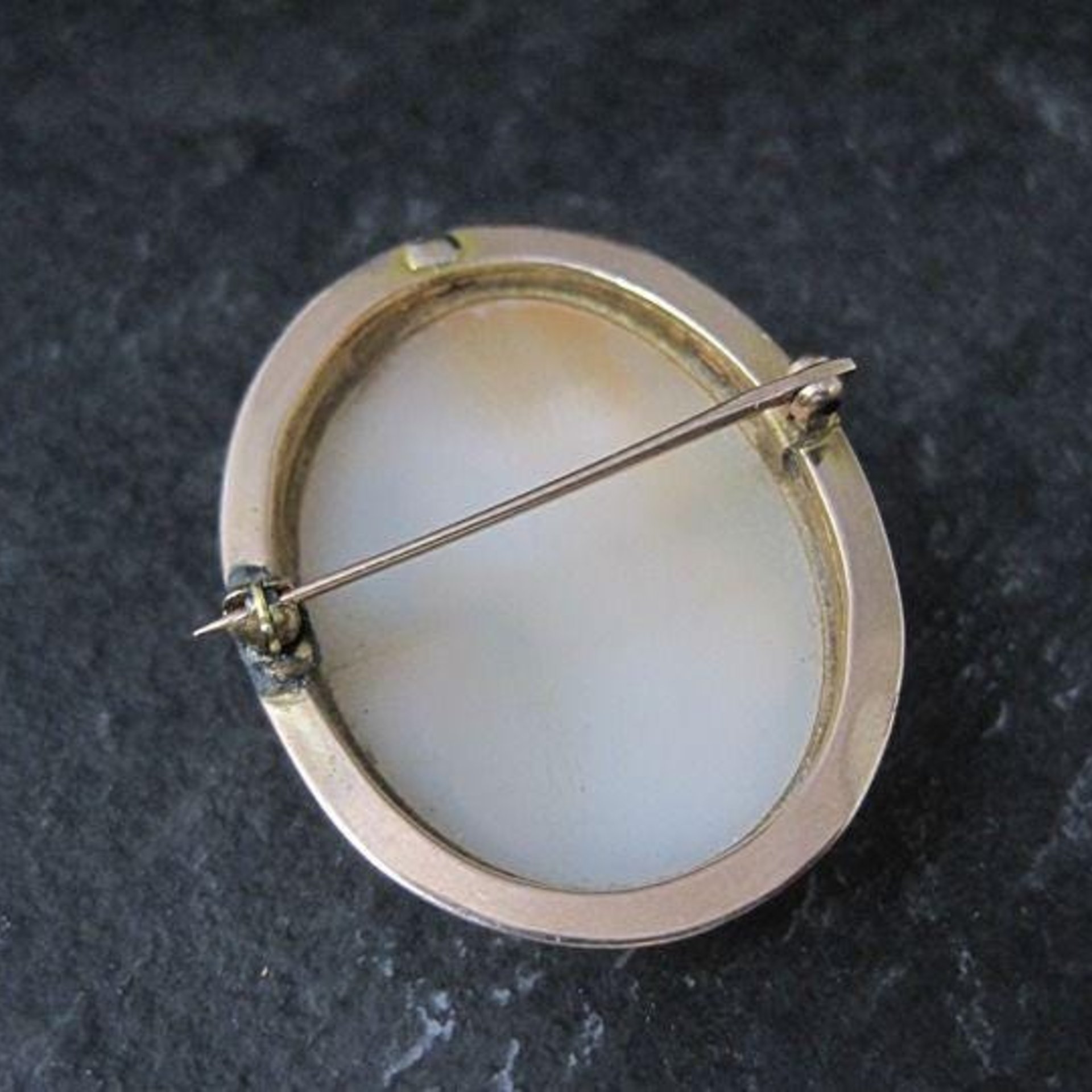 Vintage Gold Filled Carved Cameo Brooch