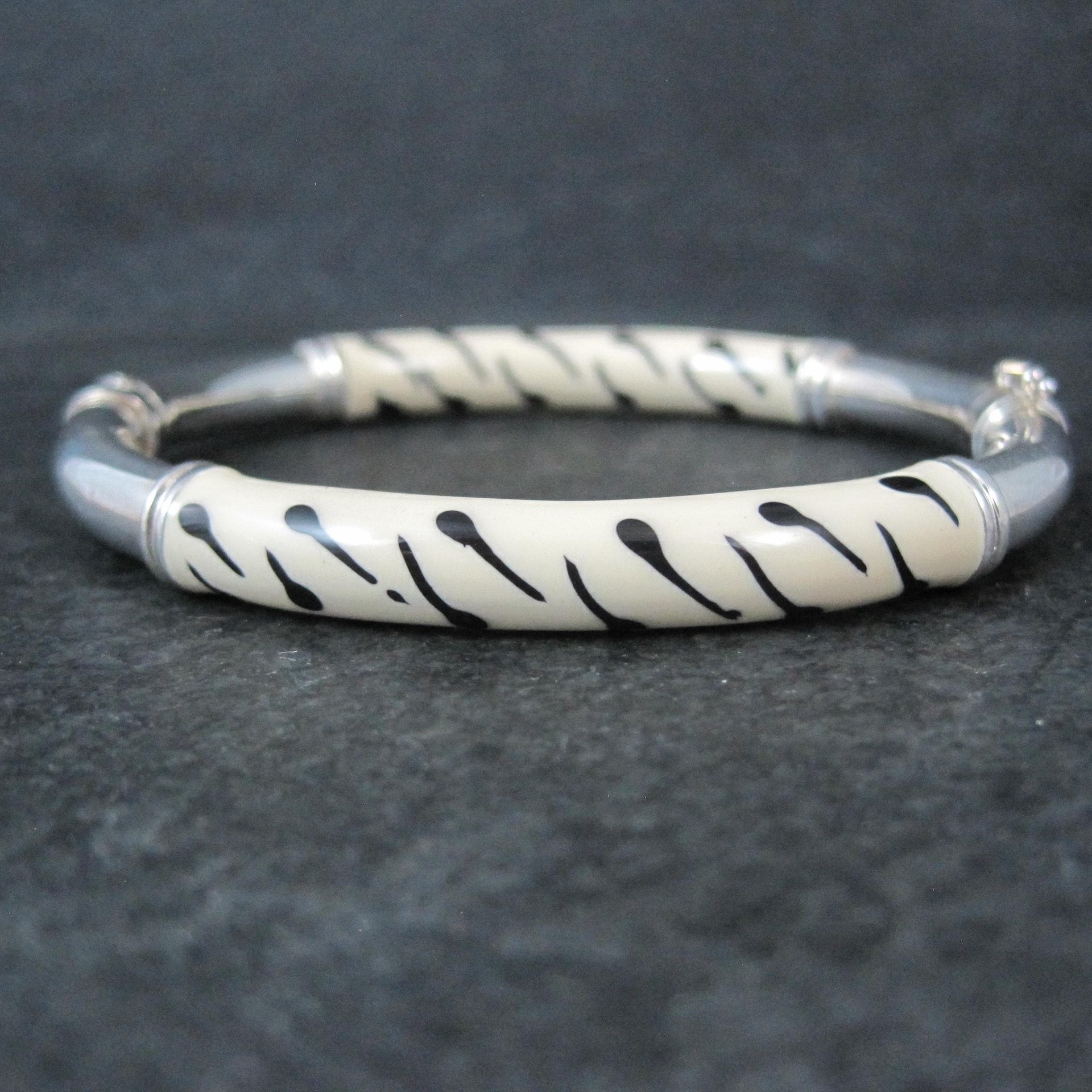 Italian Sterling Enamel Bangle Bracelet 6.5 Inches