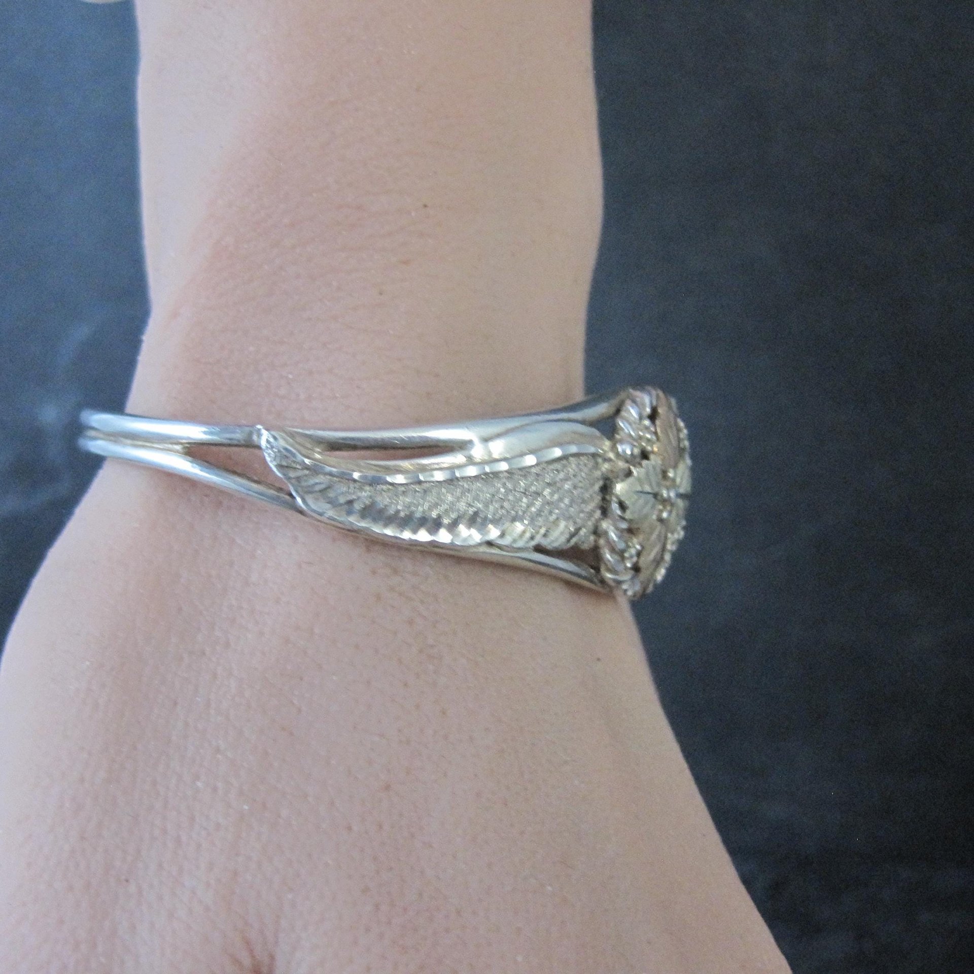 Vintage Mount Rushmore Black Hills Gold & Silver Cuff Bracelet 6"