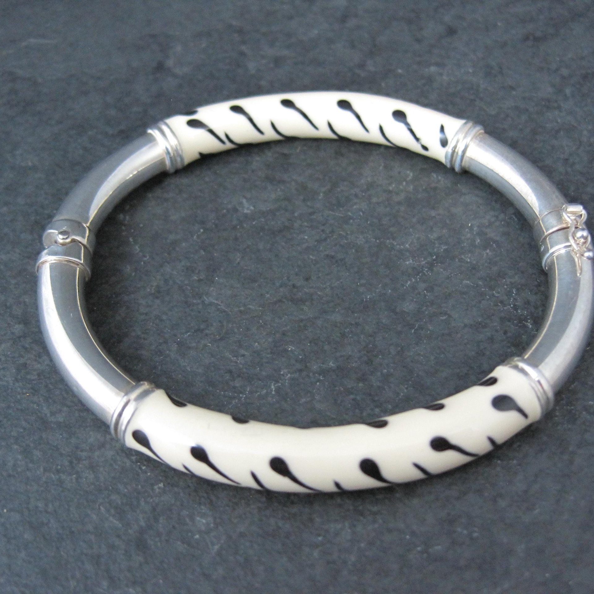 Italian Sterling Enamel Bangle Bracelet 6.5 Inches