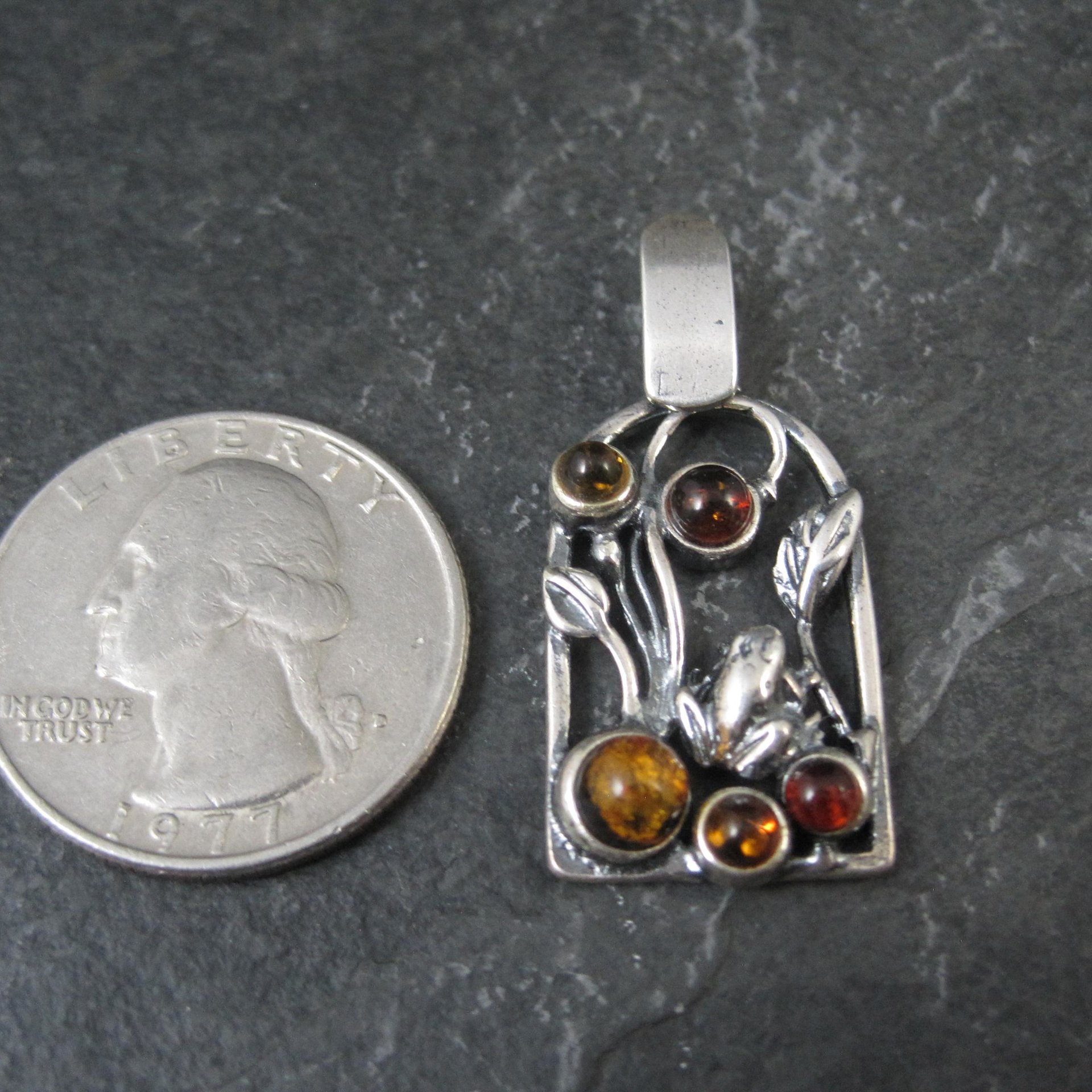 Vintage Sterling Silver Amber Frog Pendant