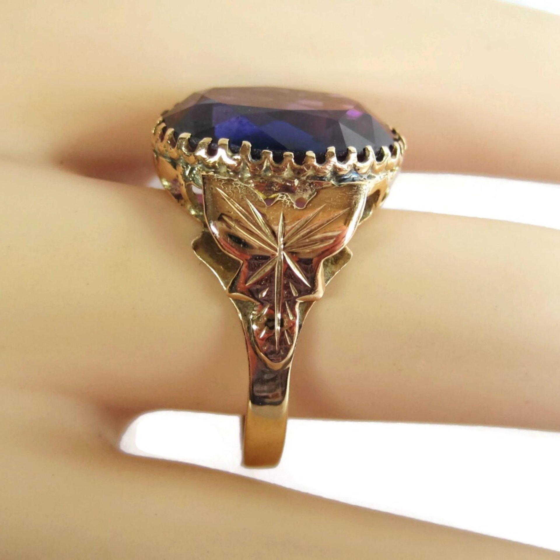 Antique 14K 8.10 Carat Purple Sapphire Ring Size 10.5