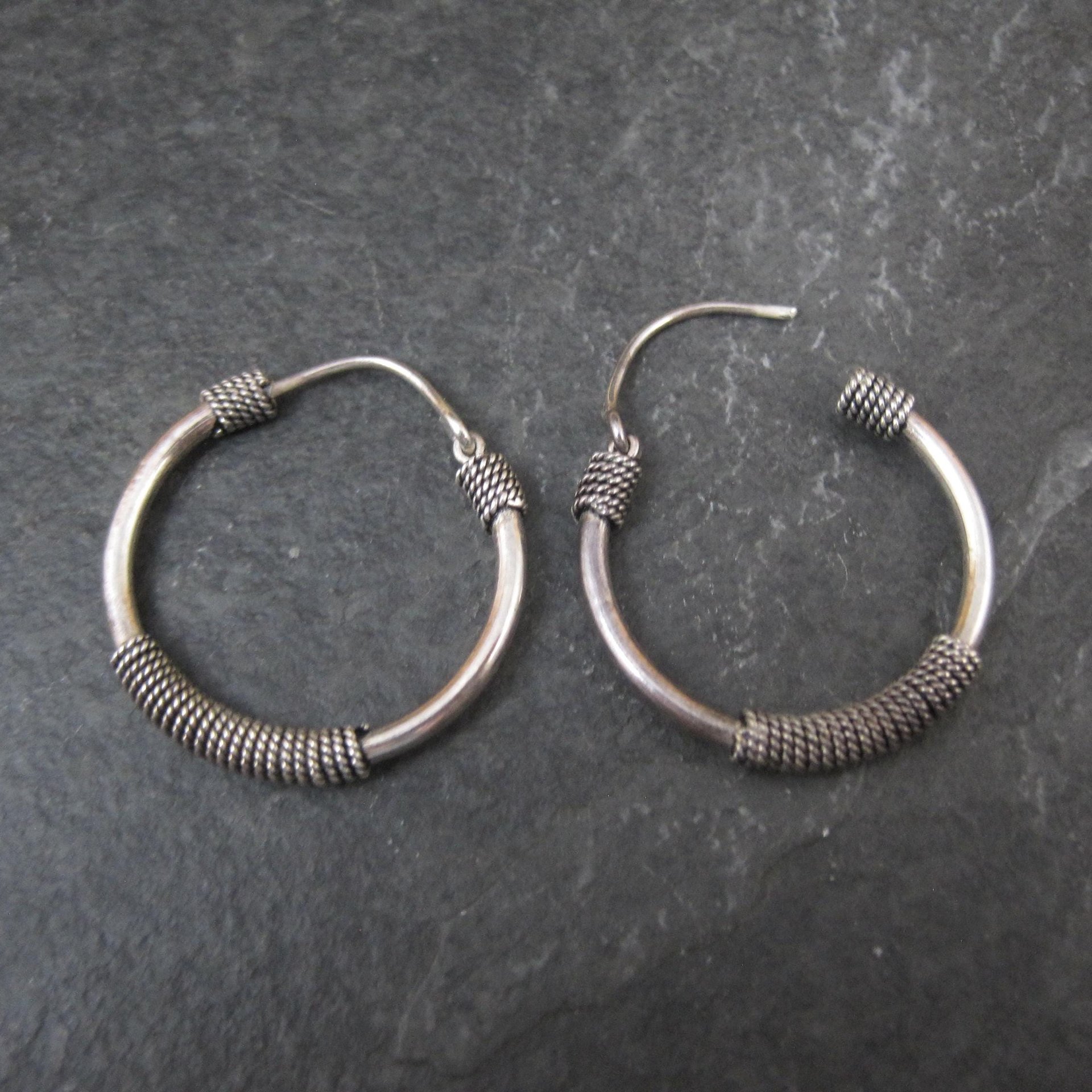 Y2K Bali Sterling Silver Hoop Earrings 1"