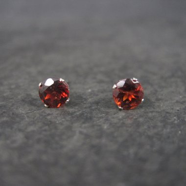 Estate Sterling 5mm Garnet Stud Earrings