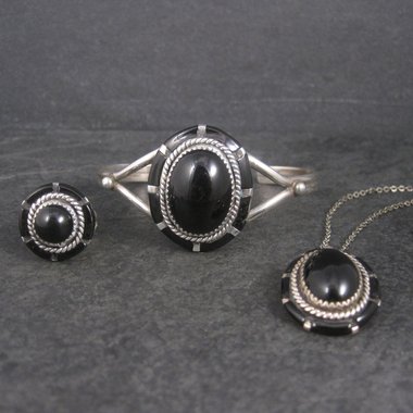 Vintage Southwestern Onyx Inlay Bracelet Pendant Ring Jewelry Set Size 5