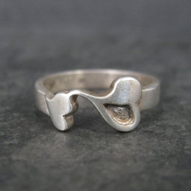 Unique Estate Sterling Heart Ring Size 6