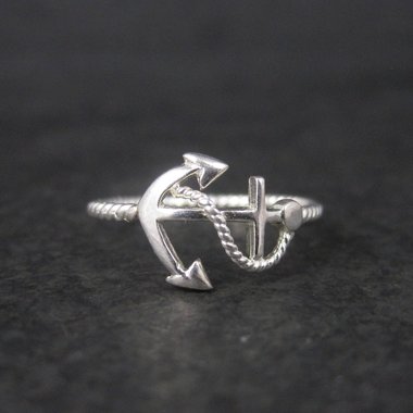 Dainty Estate Sterling Anchor Ring Size 6.5