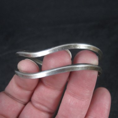 Vintage Mexican Sterling Wavy Cuff Bracelet 7 Inches