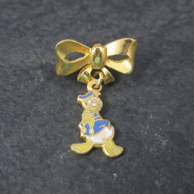 Vintage Licensed Disney Enamel Donald Duck Lapel Pin